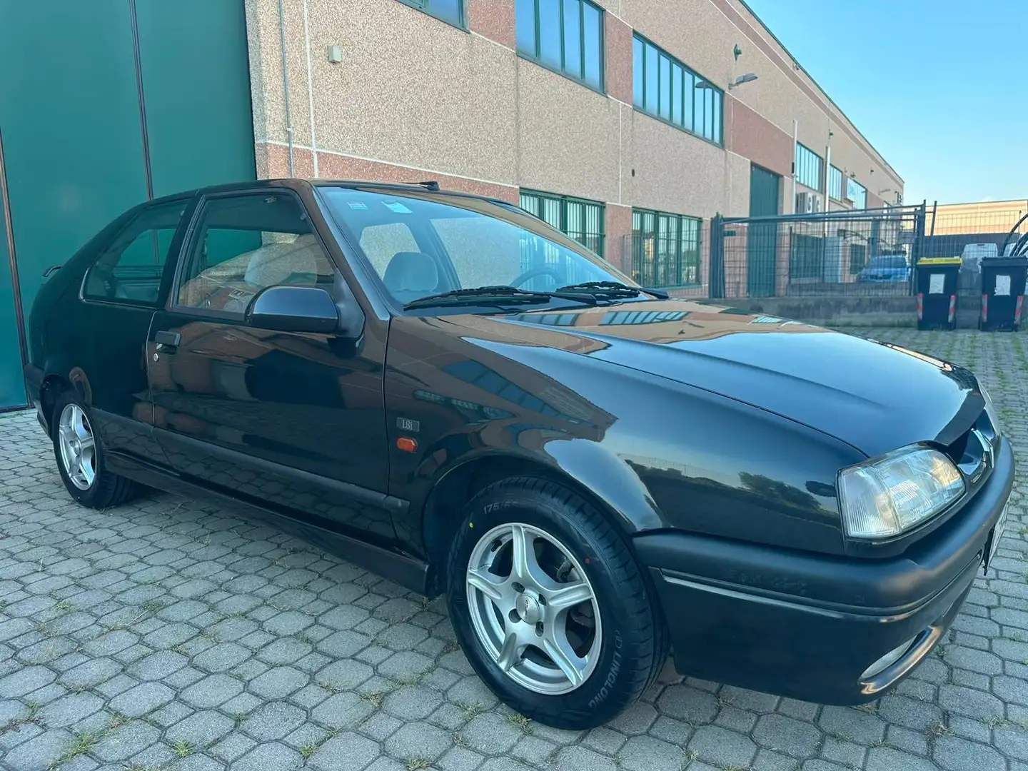 Renault R 19 1.8 MPi 110cv 3p LIMITED RTI PHASE2 Km 36.800 Schwarz - 2