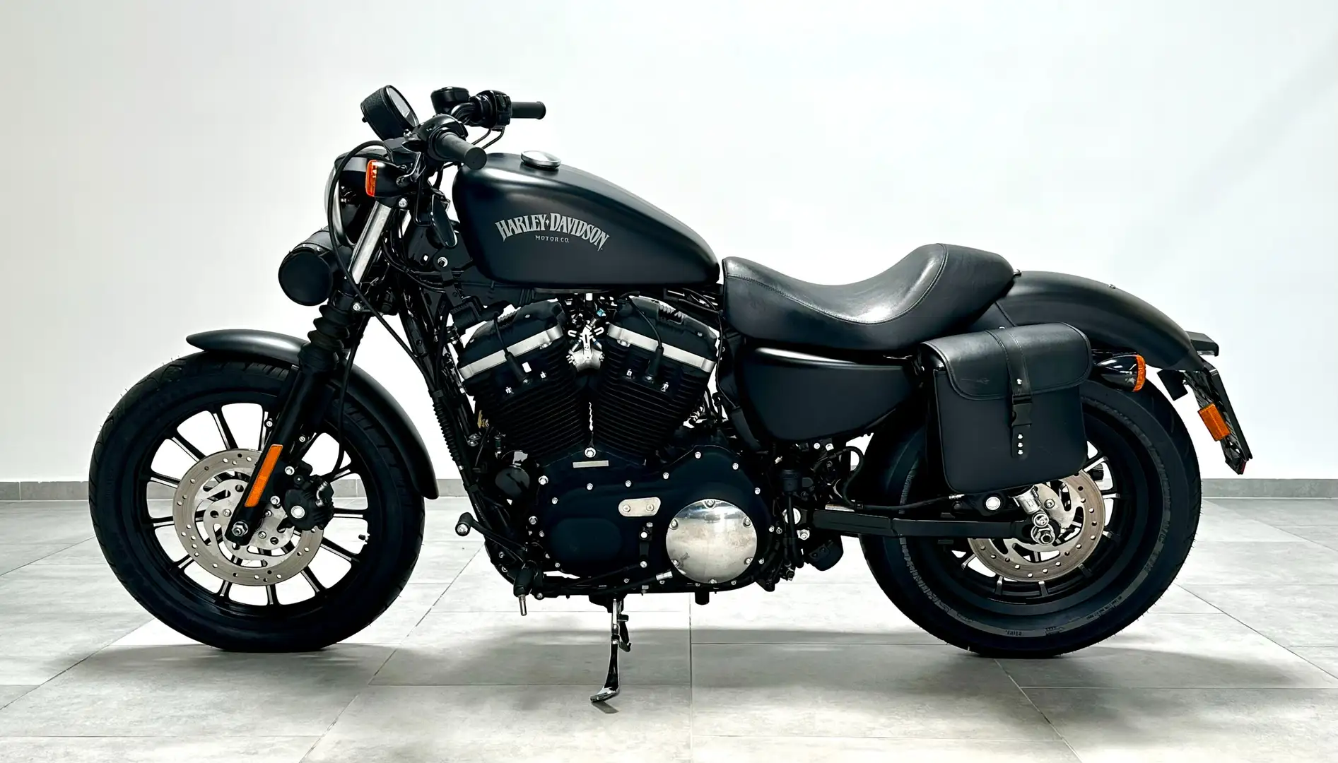 Harley-Davidson Sportster XL 883 XL883N Iron Negru - 2