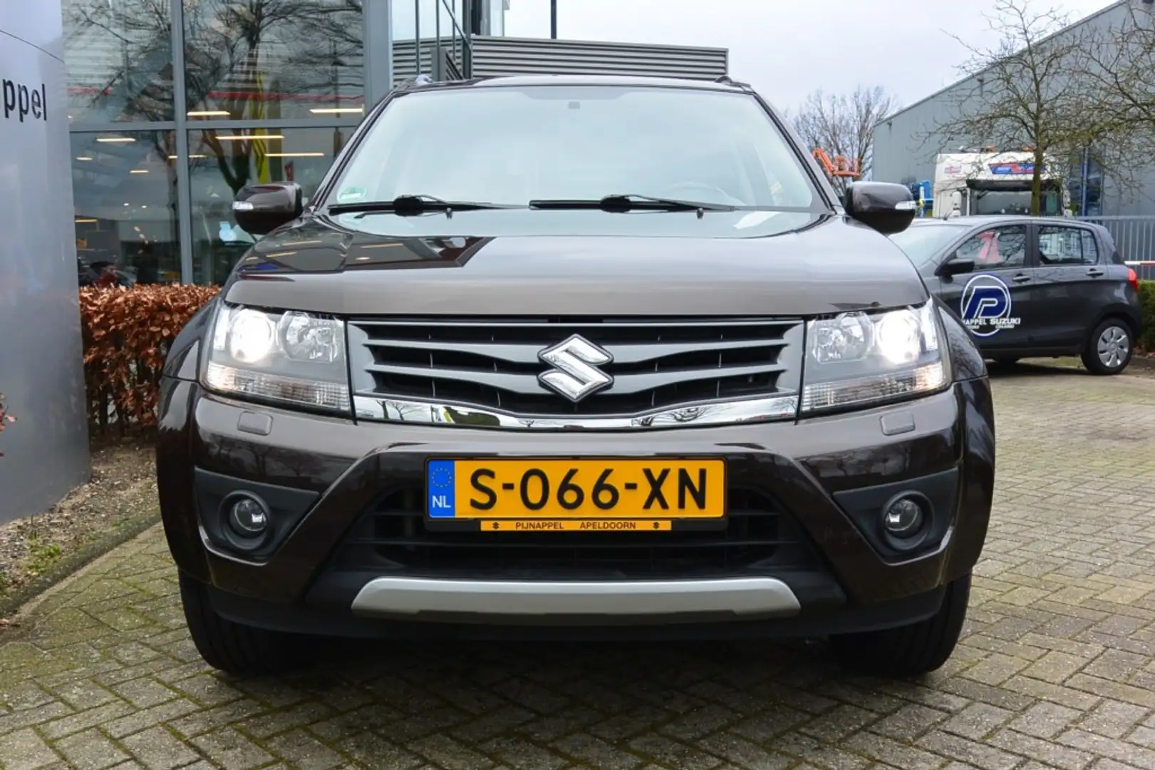 Suzuki Grand Vitara 2.4 Exclusive AUTOMAAT 5-deurs 4x4 Airco / Trekhaa Barna - 2