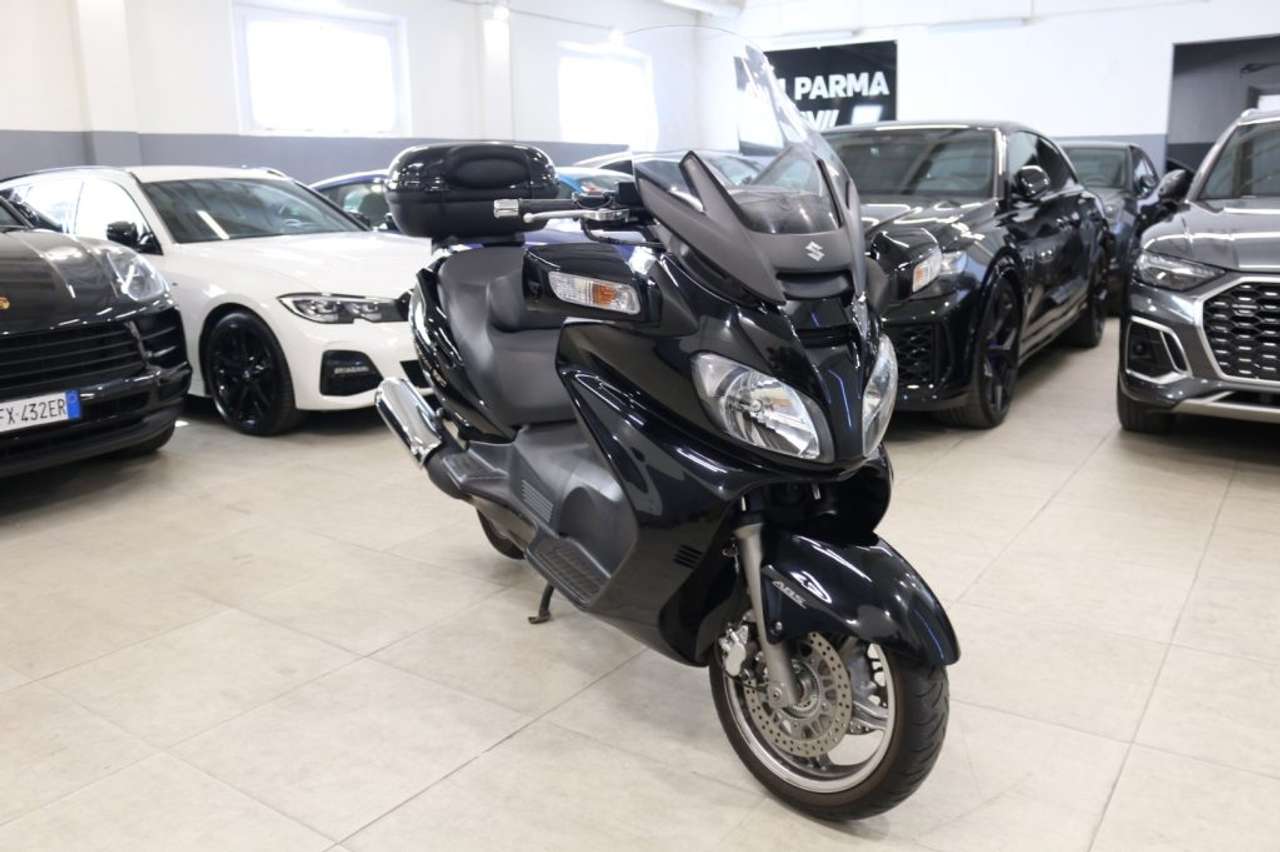 Suzuki Burgman 650 EXECUTIVE