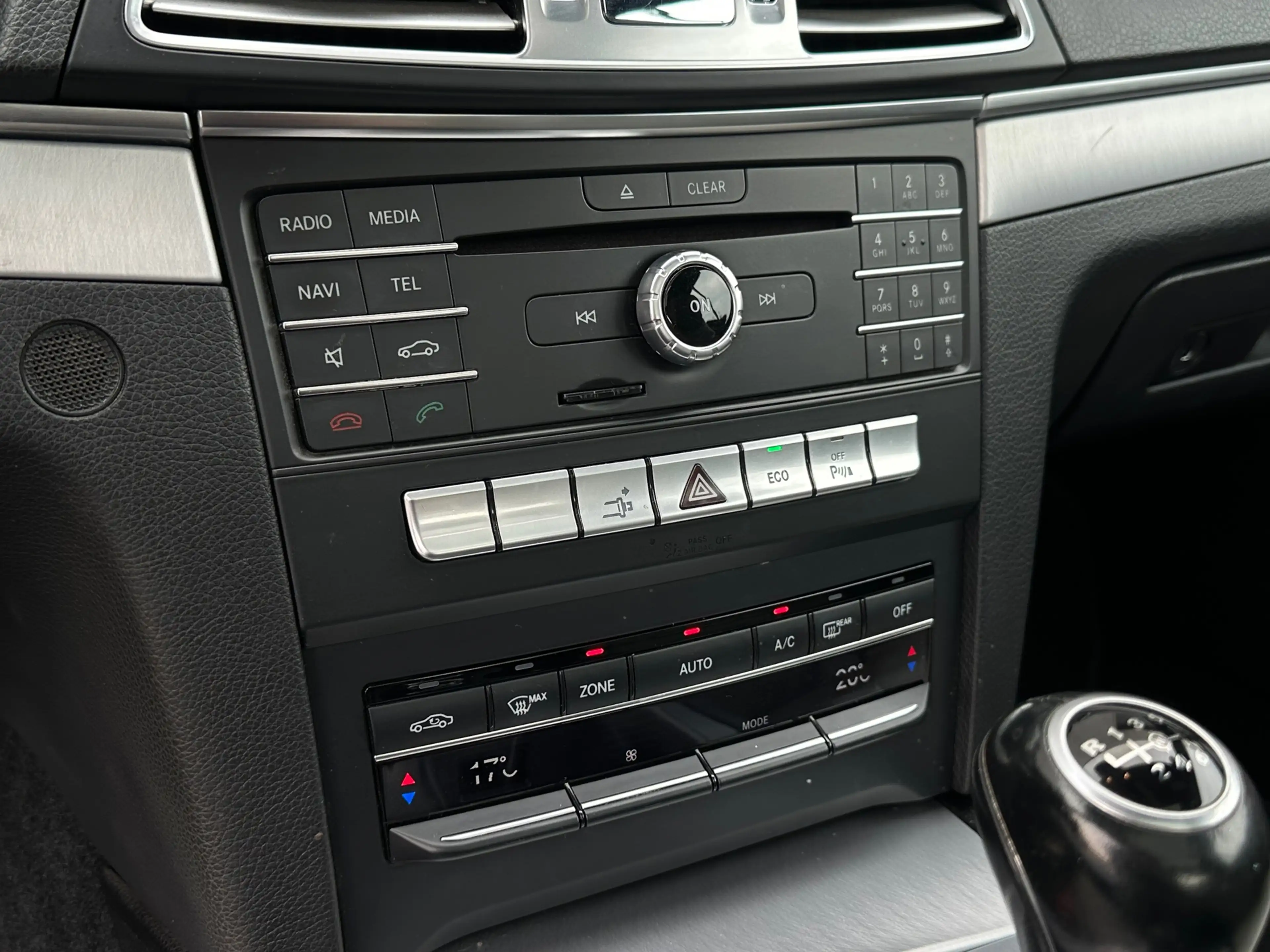 Mercedes-Benz E 200 Coupé Prestige |PANO|TREKHAAK| — photo 14