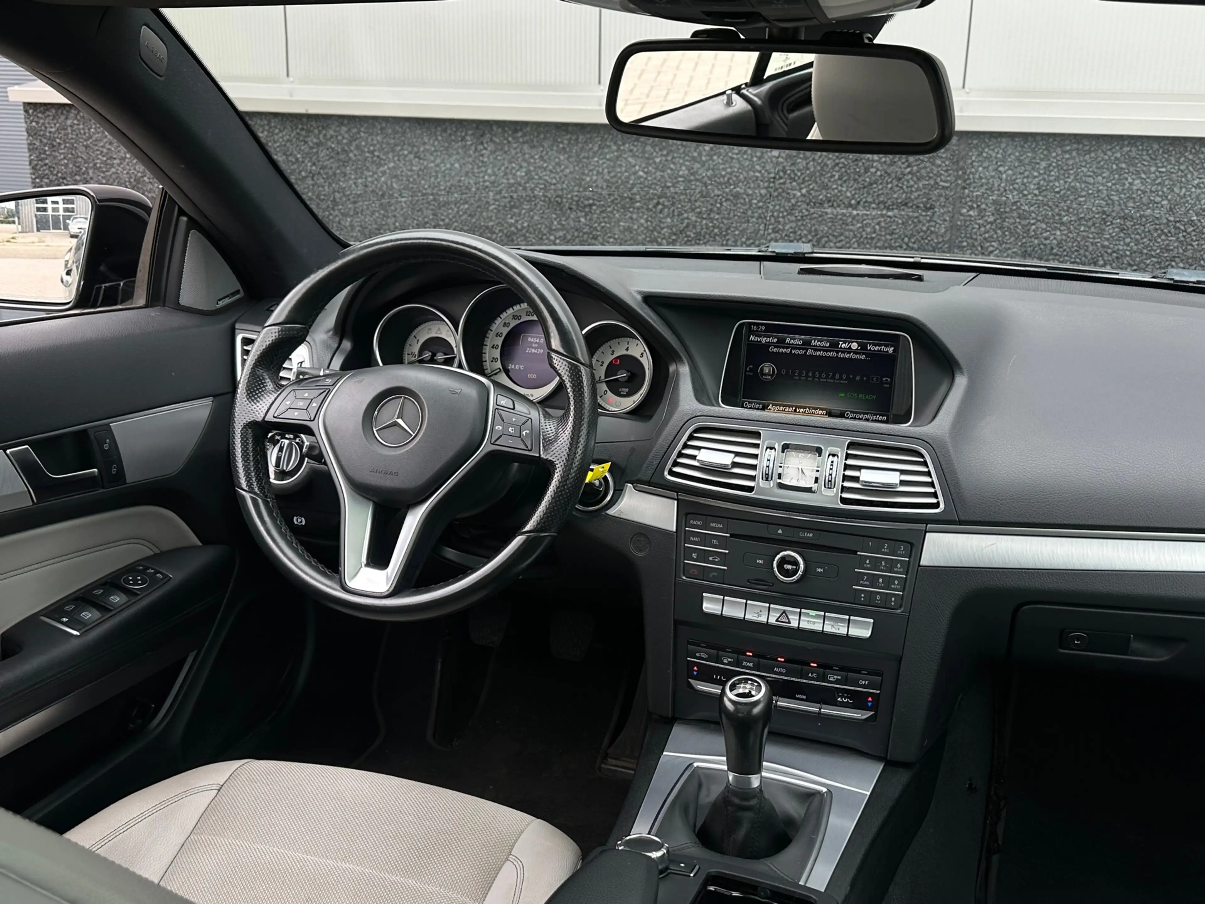 Mercedes-Benz E 200 Coupé Prestige |PANO|TREKHAAK| — photo 5