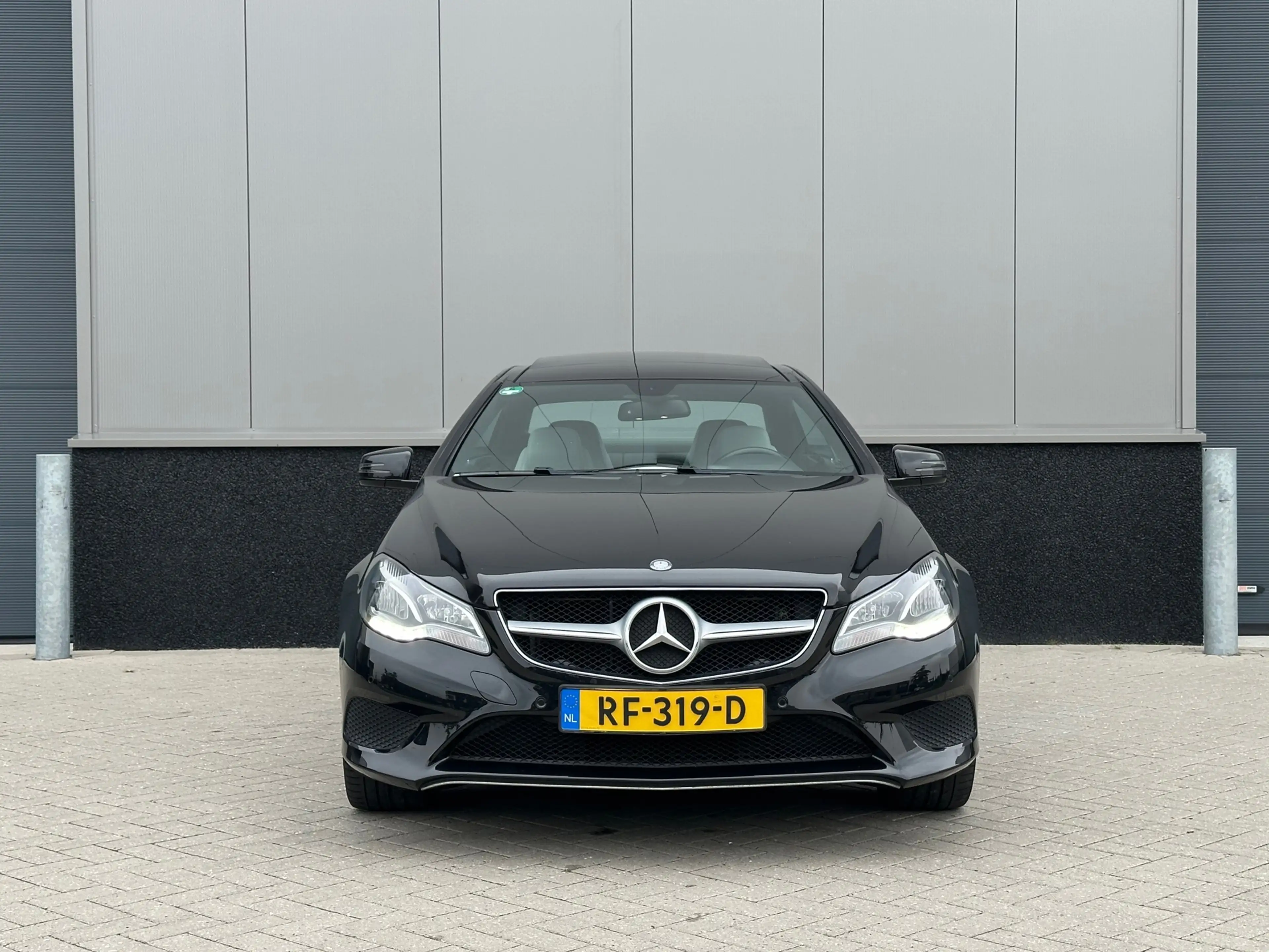 Mercedes-Benz E 200 Coupé Prestige |PANO|TREKHAAK| — photo 9
