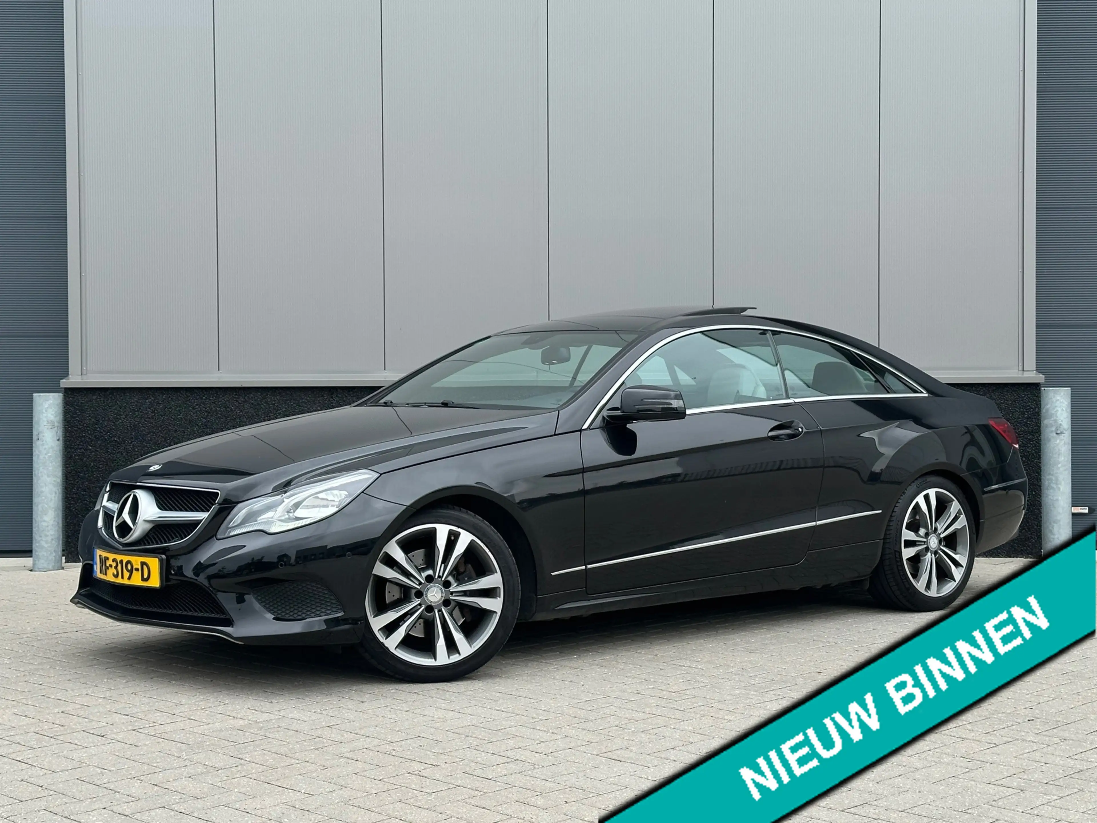 Mercedes-Benz E 200 Coupé Prestige |PANO|TREKHAAK|