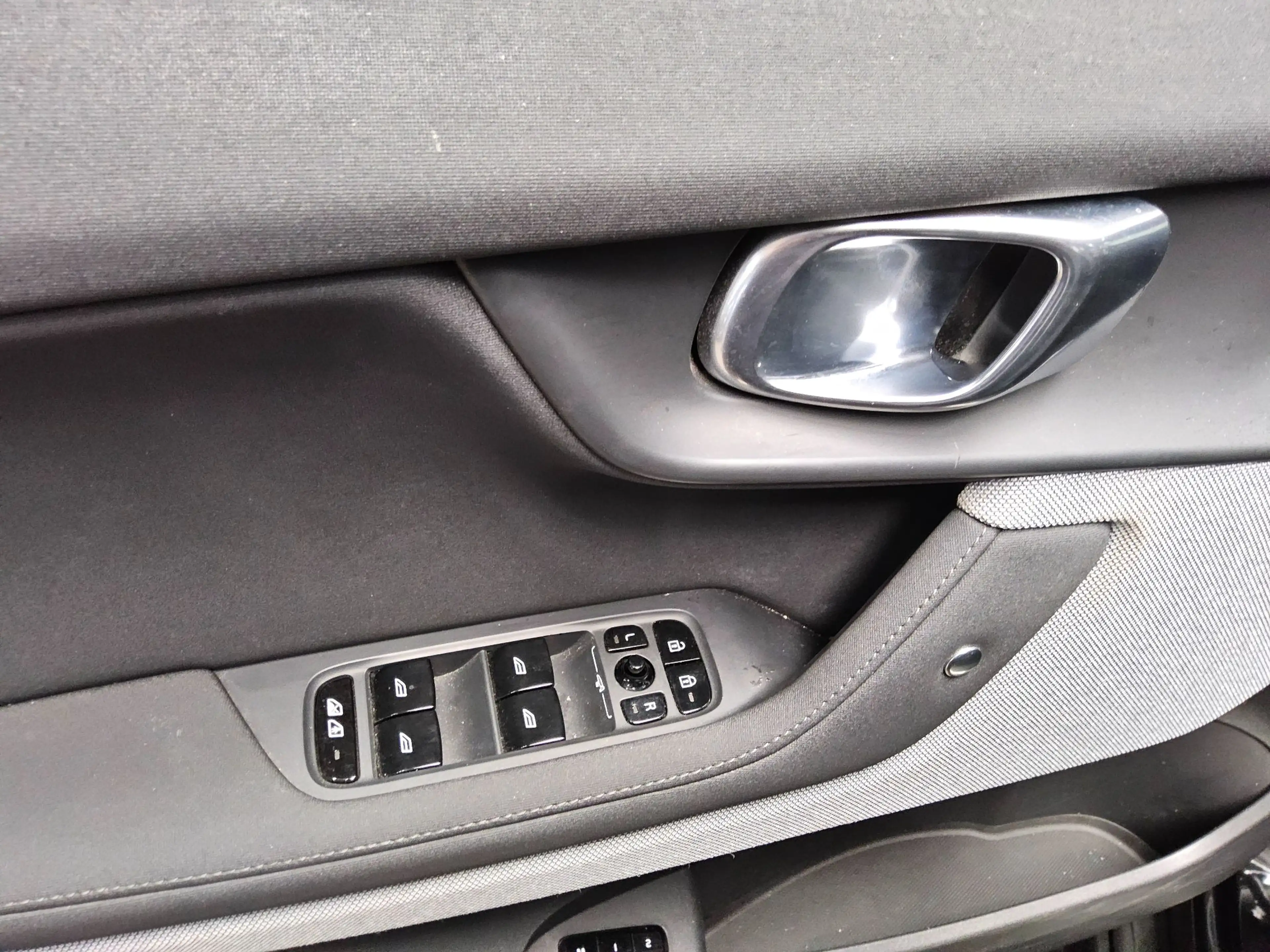 Polestar 2 2 KLIMAAUT RADIO TEMPO MFL SHZ VC PDC LED RfK USB Memory — photo 10
