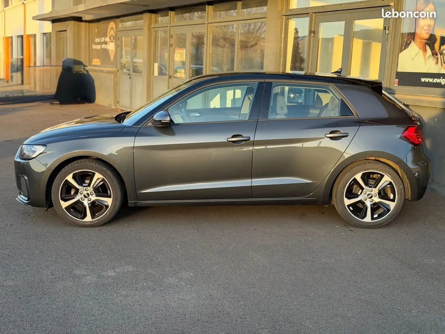 Audi A1 1.0 25 tfsi 95 advanced Gris - 2