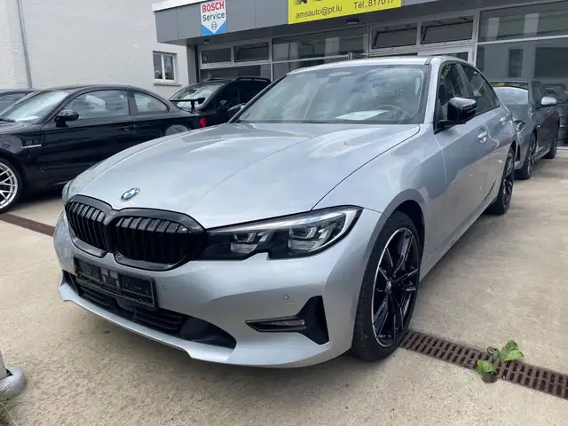 BMW 320 Baureihe 3 Lim. 320 d xDrive Advantage