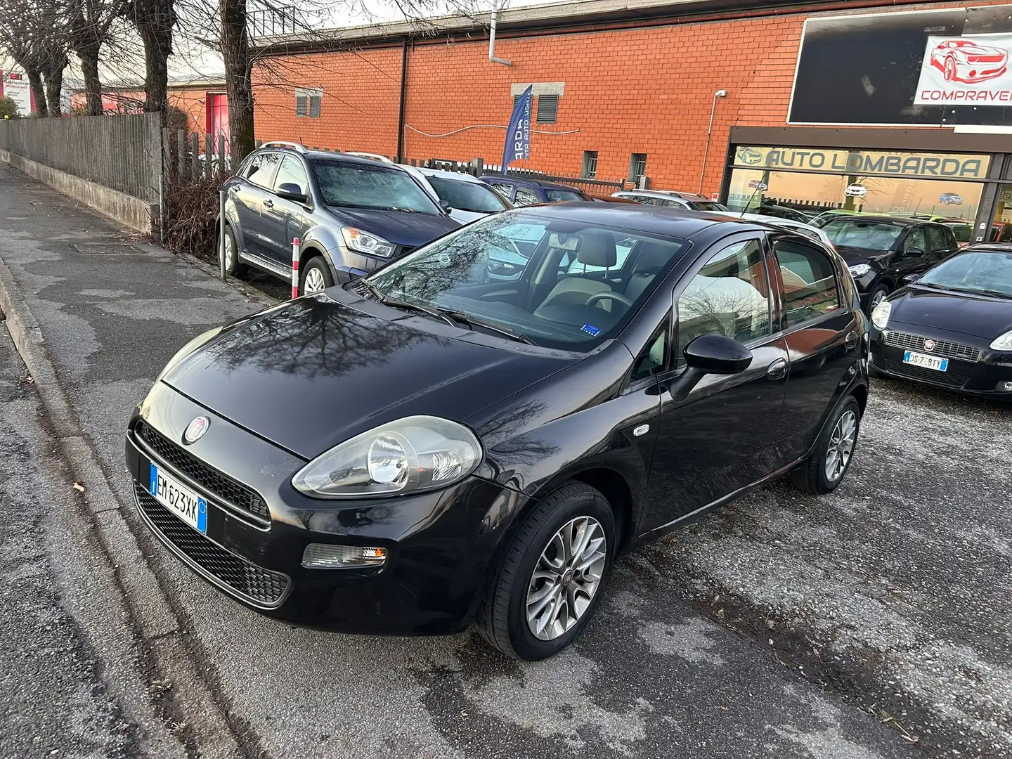 Fiat Punto Punto III 2012 5p 1.2 Lounge Schwarz - 1