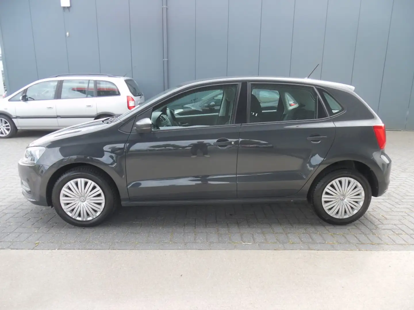 Volkswagen Polo 1.0 EASYLINE Grijs - 2