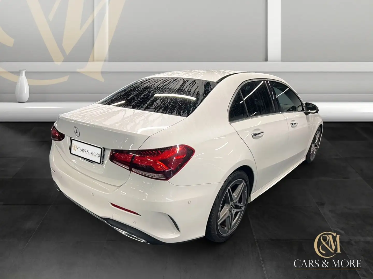 Mercedes-Benz A 200 d Limo AMG Leder MBUX RFK PDC V&H ACC LED Blanco - 2