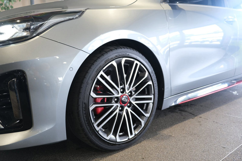 Kia ProCeed / pro_cee'd 1.6 T-GDI GT AUT 204PK Pano Trek Navi Leder Led JB — photo 11