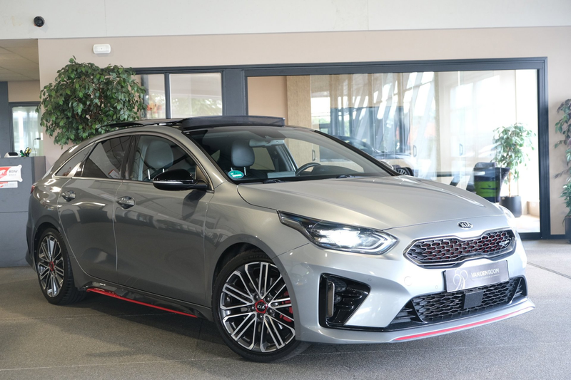 Kia ProCeed / pro_cee'd 1.6 T-GDI GT AUT 204PK Pano Trek Navi Leder Led JB — photo 6