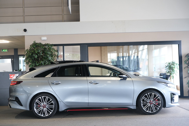 Kia ProCeed / pro_cee'd 1.6 T-GDI GT AUT 204PK Pano Trek Navi Leder Led JB — photo 7
