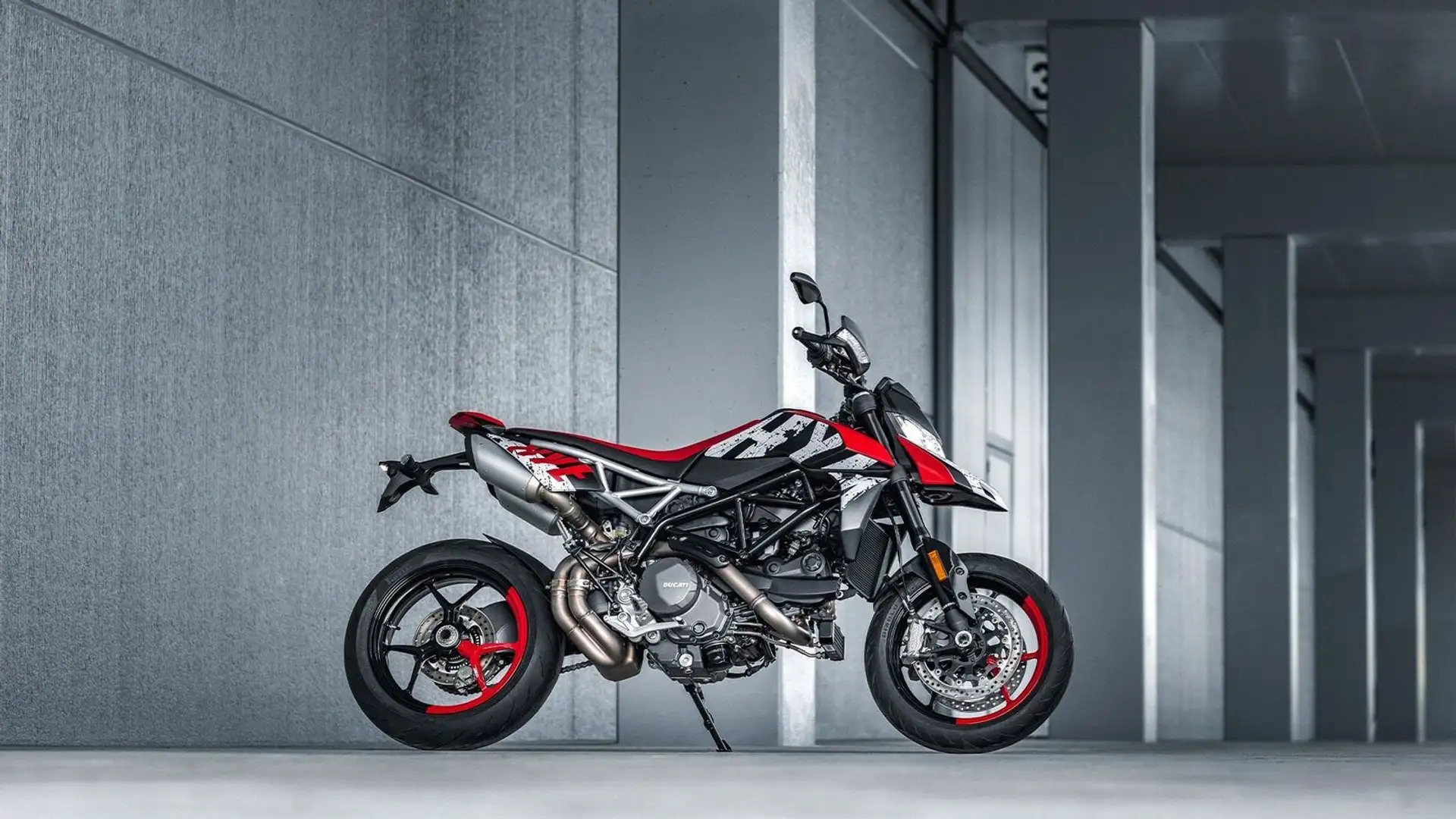 Ducati Hypermotard 950 RVE Roşu - 2
