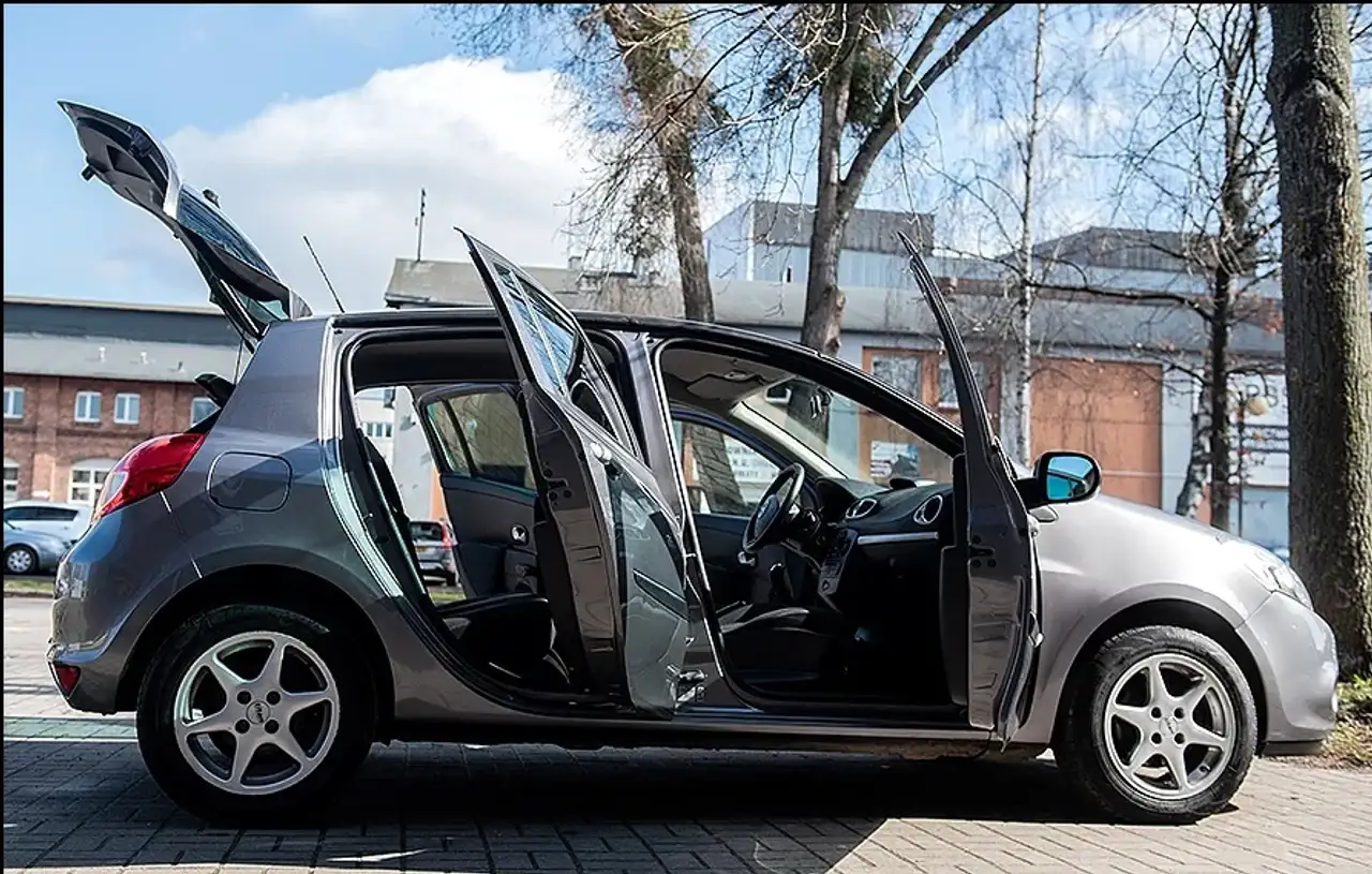 Renault Clio 1.2 16V 75Confort Pack Clim Expression