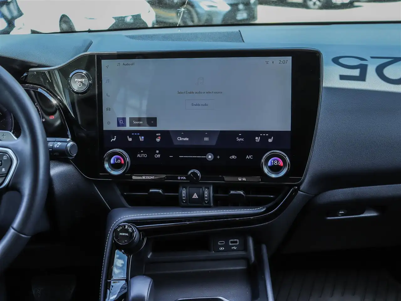 Lexus NX снимка Lexus NX