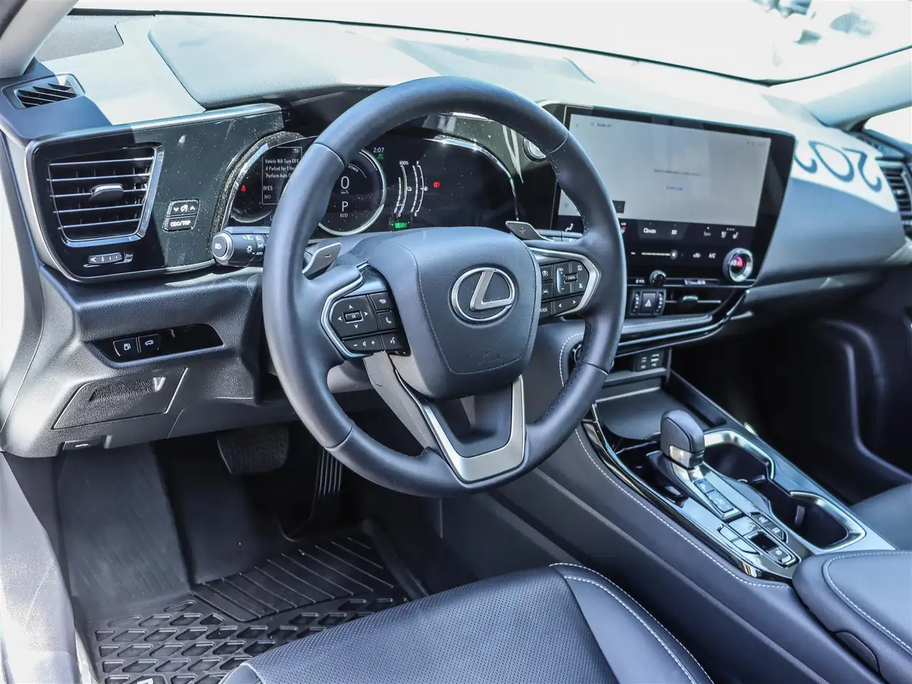 Lexus NX снимка Lexus NX