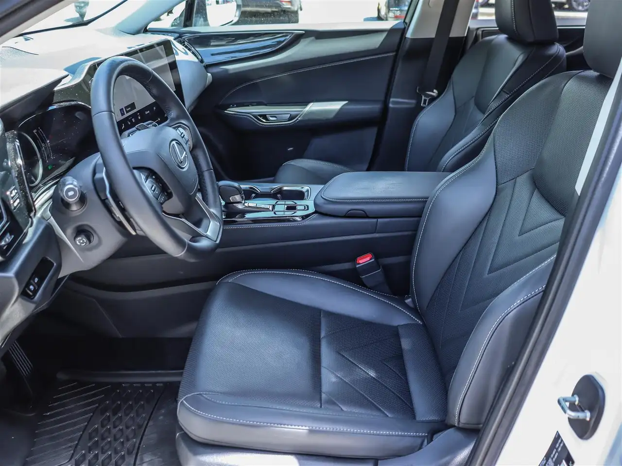 Lexus NX снимка Lexus NX