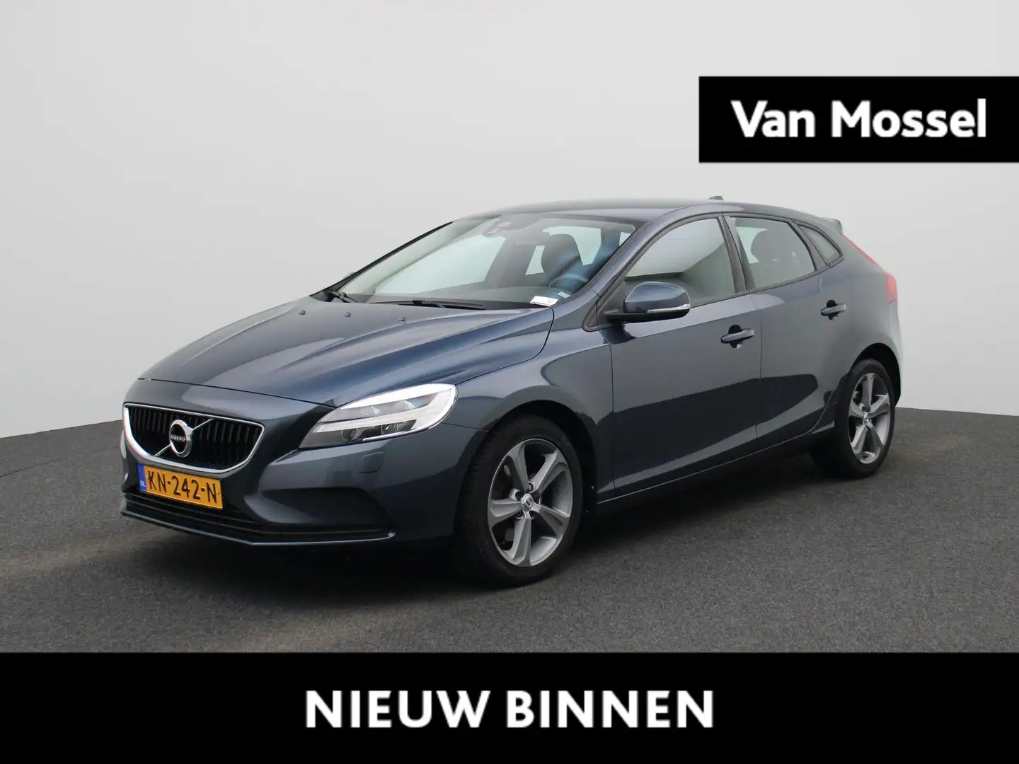 Volvo V40 2.0 T3 Momentum | Stoelverwarming | Parkeersensore Blauw - 1