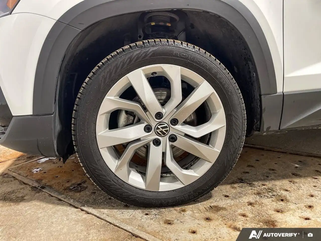 Volkswagen Taos снимка Volkswagen Taos