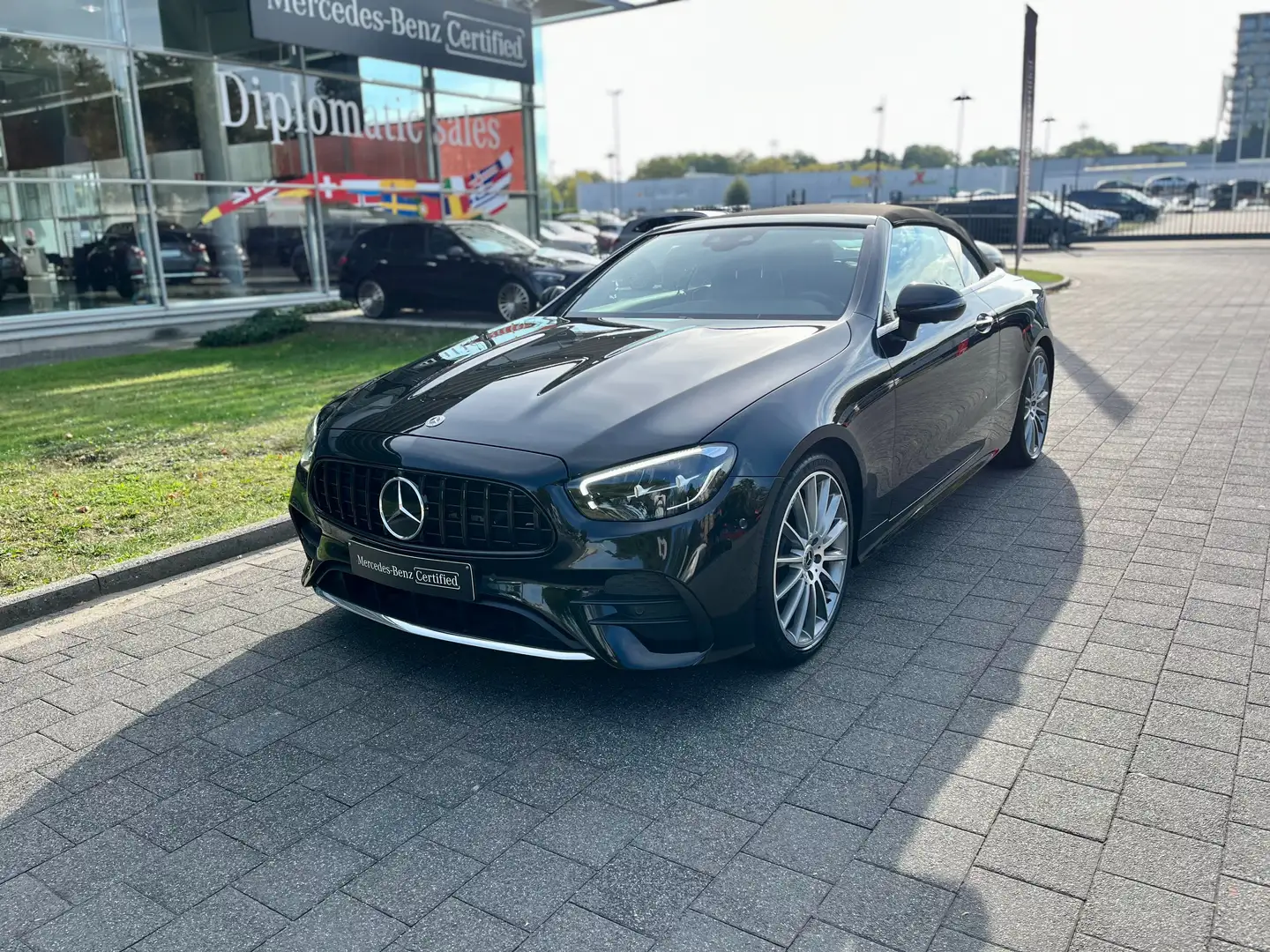 Mercedes-Benz E 220 Cabriolet E 220 d Zwart - 1