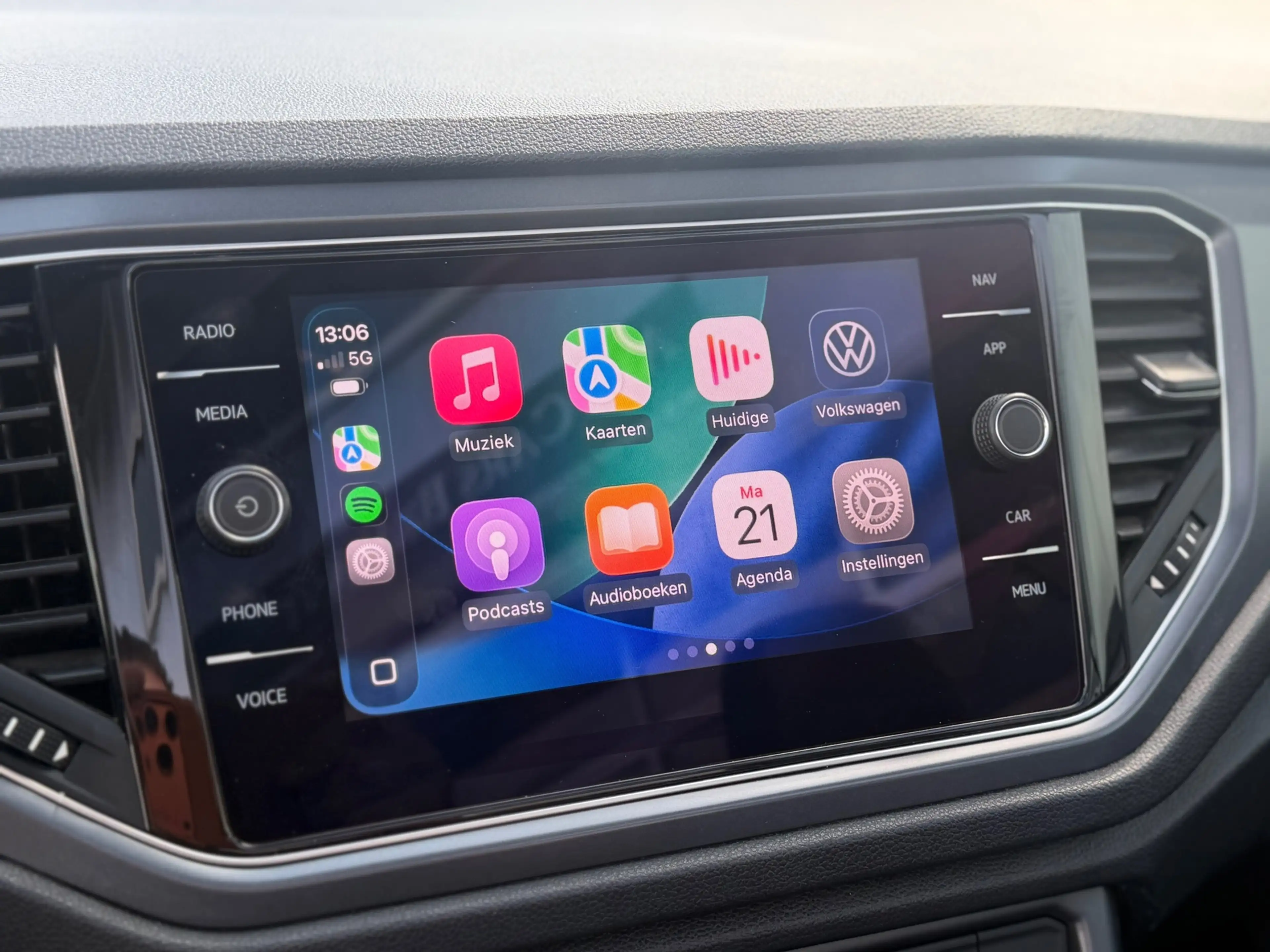 Volkswagen T-Roc Cabrio 1.5 TSI R-Line / virtueel / leder/ led/ — photo 12
