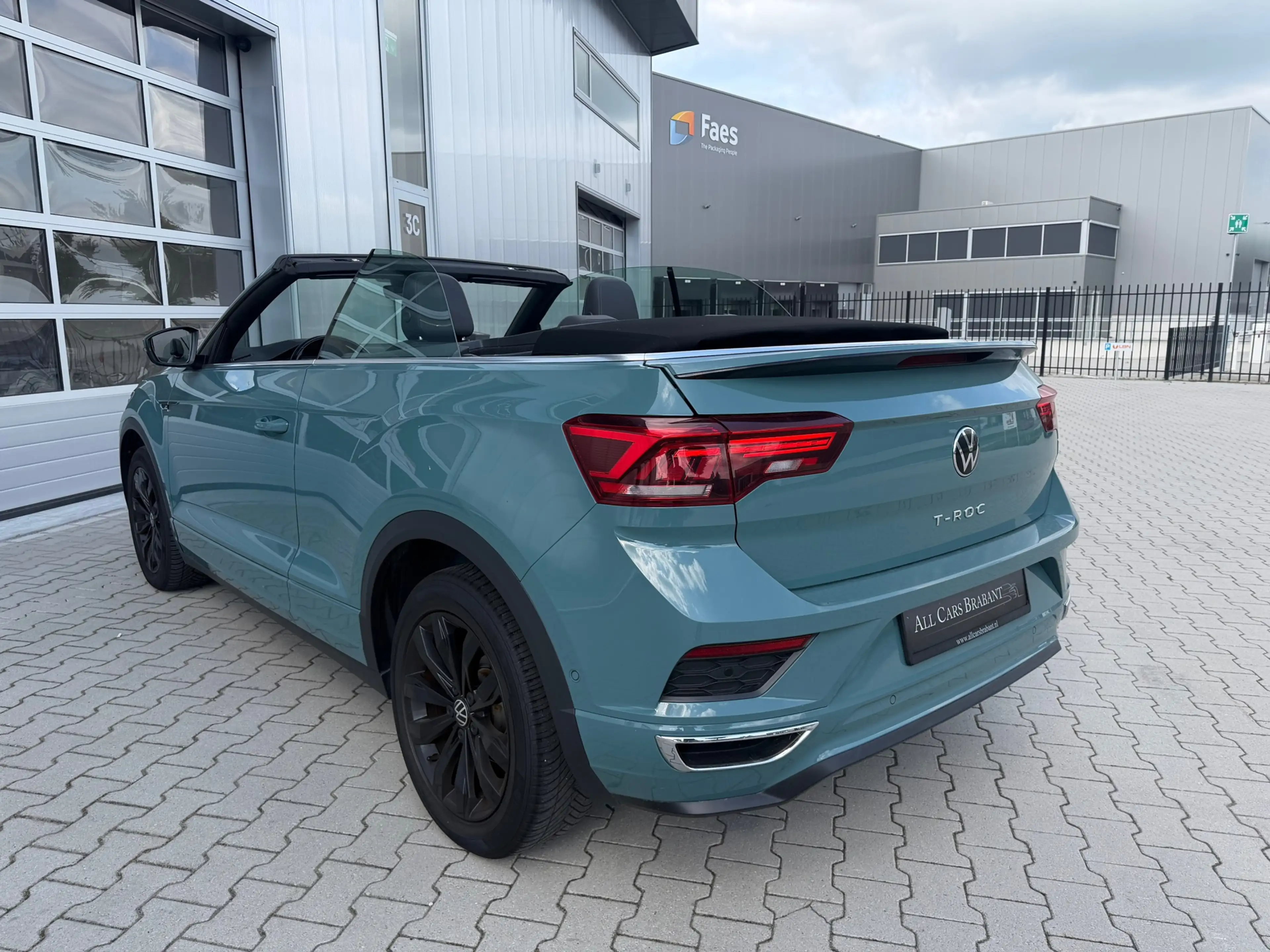 Volkswagen T-Roc Cabrio 1.5 TSI R-Line / virtueel / leder/ led/ — photo 3