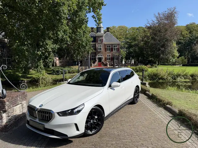 BMW i5 Touring eDrive40 Business Edition 84 kWh | SOH 96%