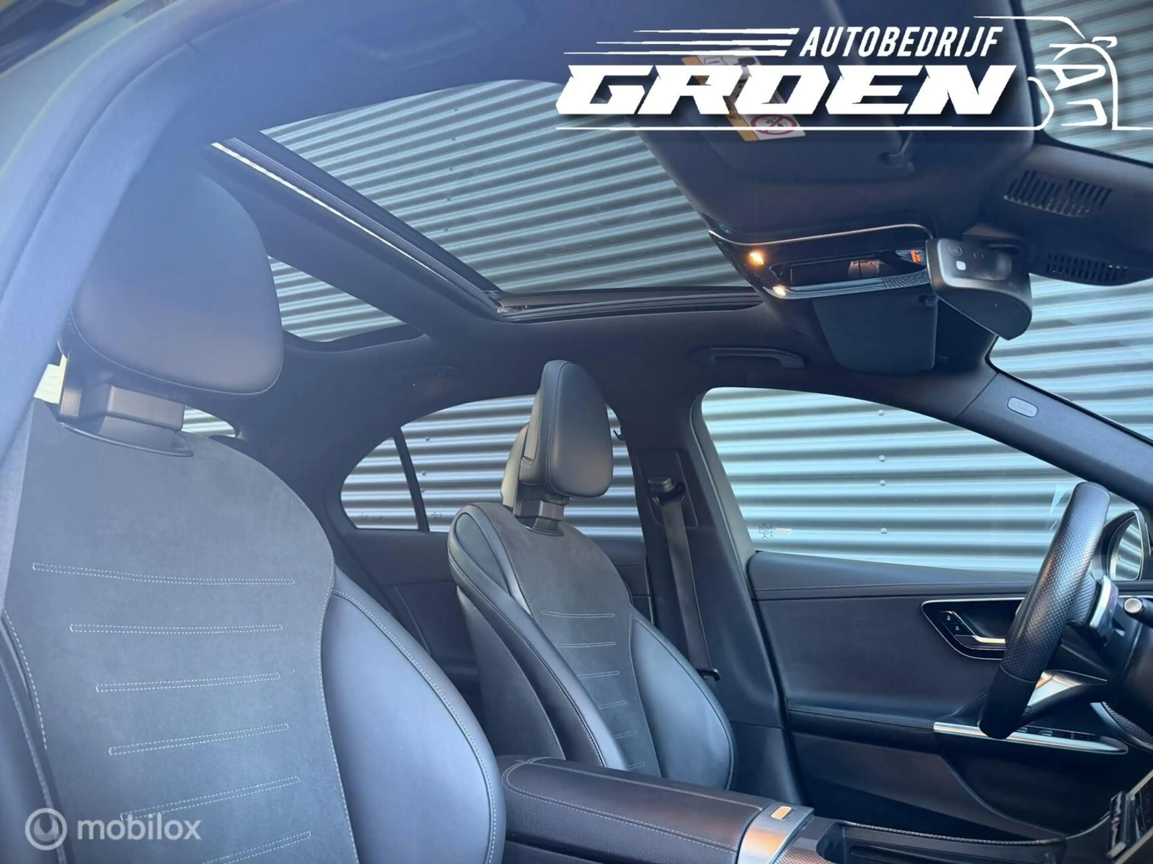 Mercedes-Benz C 300 e AMG Line Pano|Hud|Sfeer|Pano|Burmest — photo 38