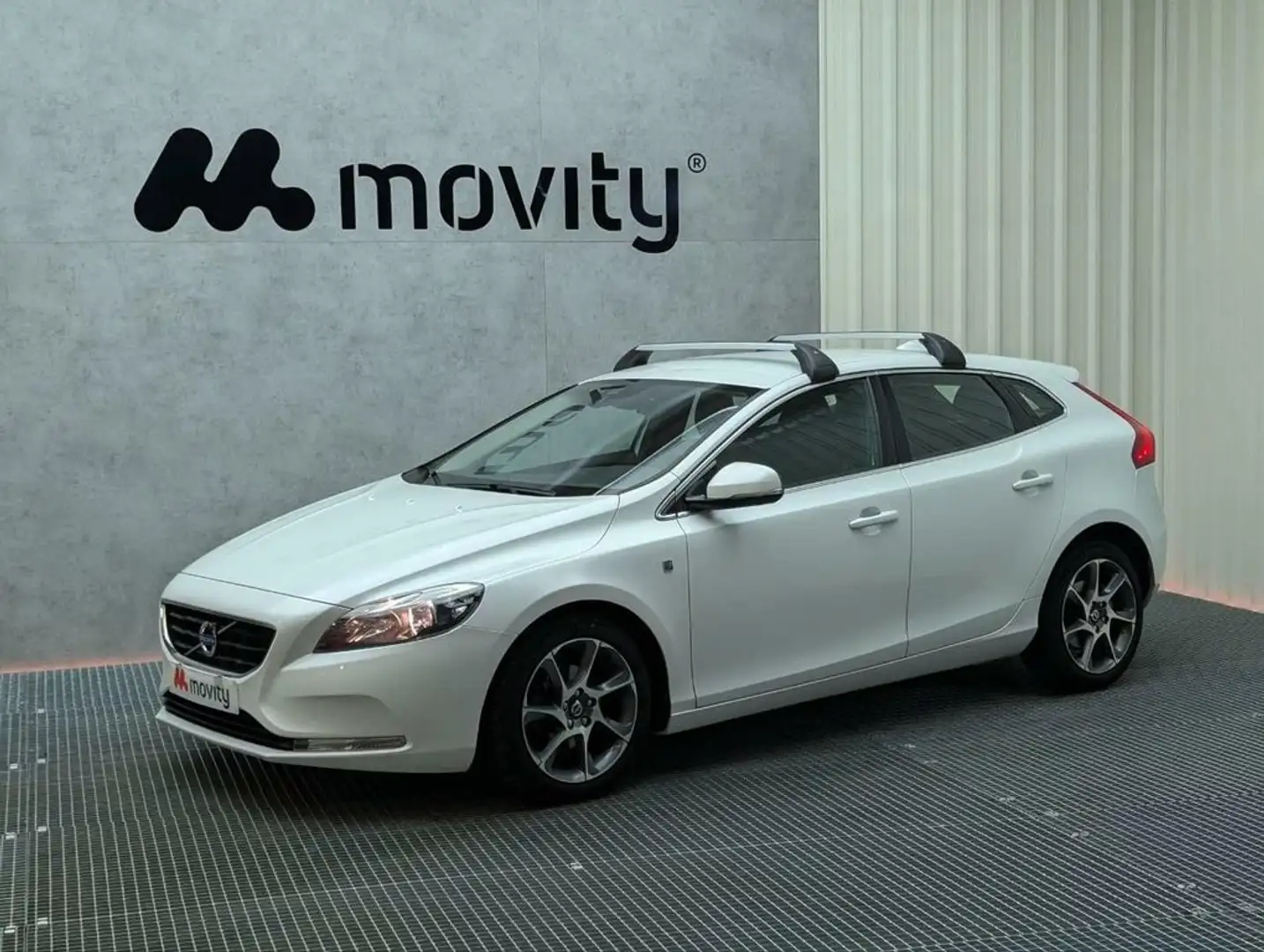 Volvo V40 D2 116CV OCEAN RACE Blanc - 1