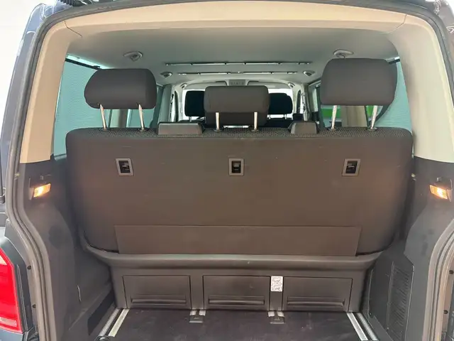 Volkswagen Multivan view 14