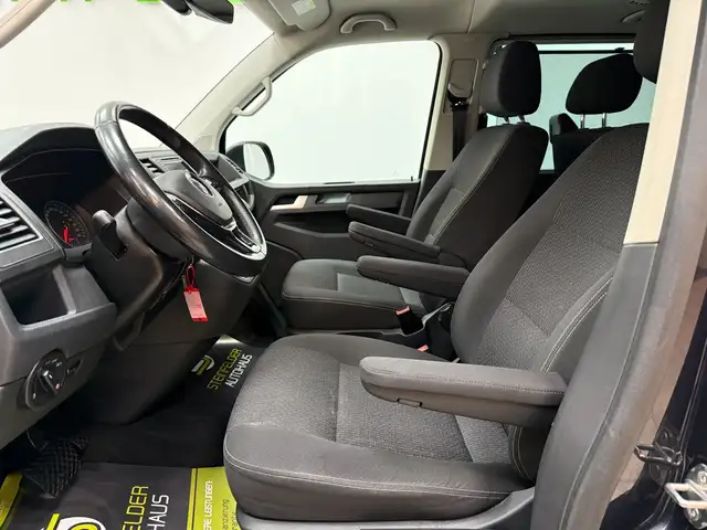 Volkswagen Multivan view 11