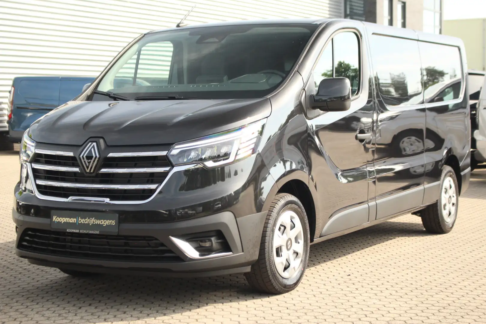 Renault Trafic 2.0 Blue dCi 130pk T30 L2H1 Advance | Carplay/Andr Nero - 2