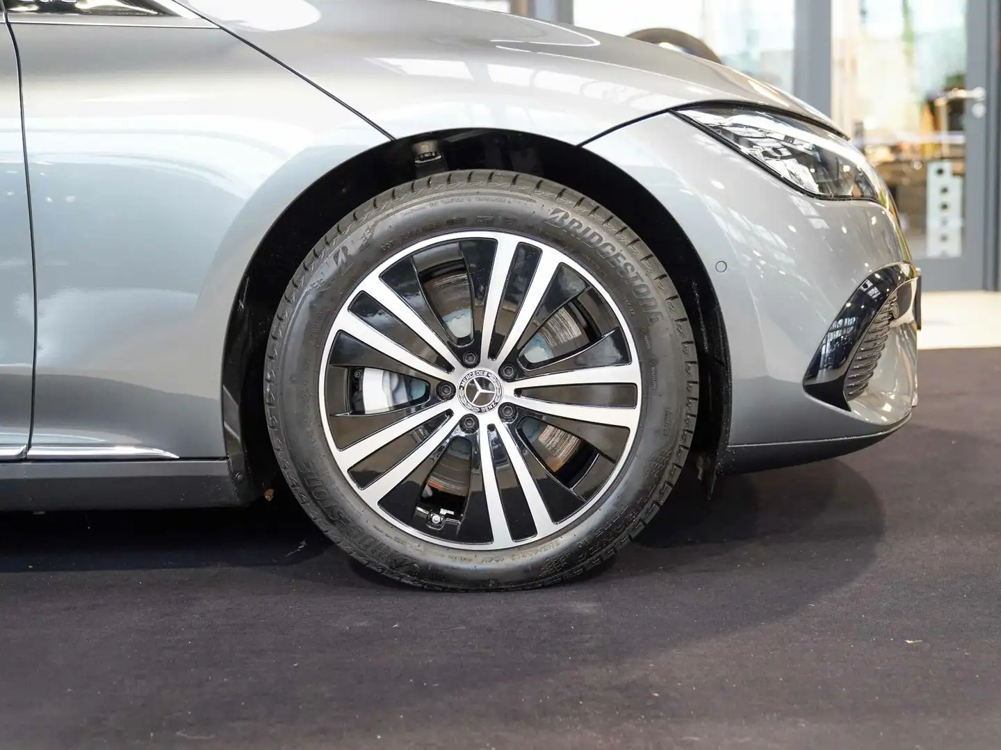 Mercedes-Benz EQE 300 EQE 300 Electric Art Advanced Plus KEYLESS DAB Grau - 2