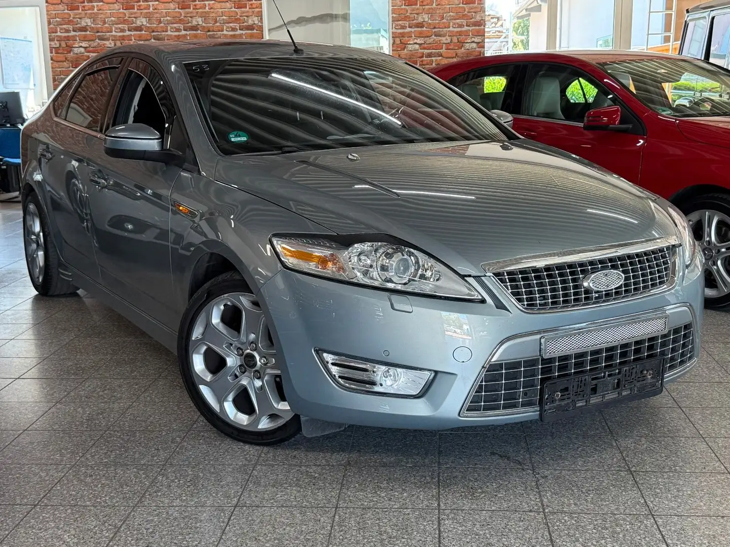 Ford Mondeo Lim. Titanium X-Teilleder-Xenon-SHD-Alu18 Grau - 1