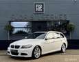 BMW 325 3-serie Touring 325xi M Sport Edition Wit - thumbnail 1