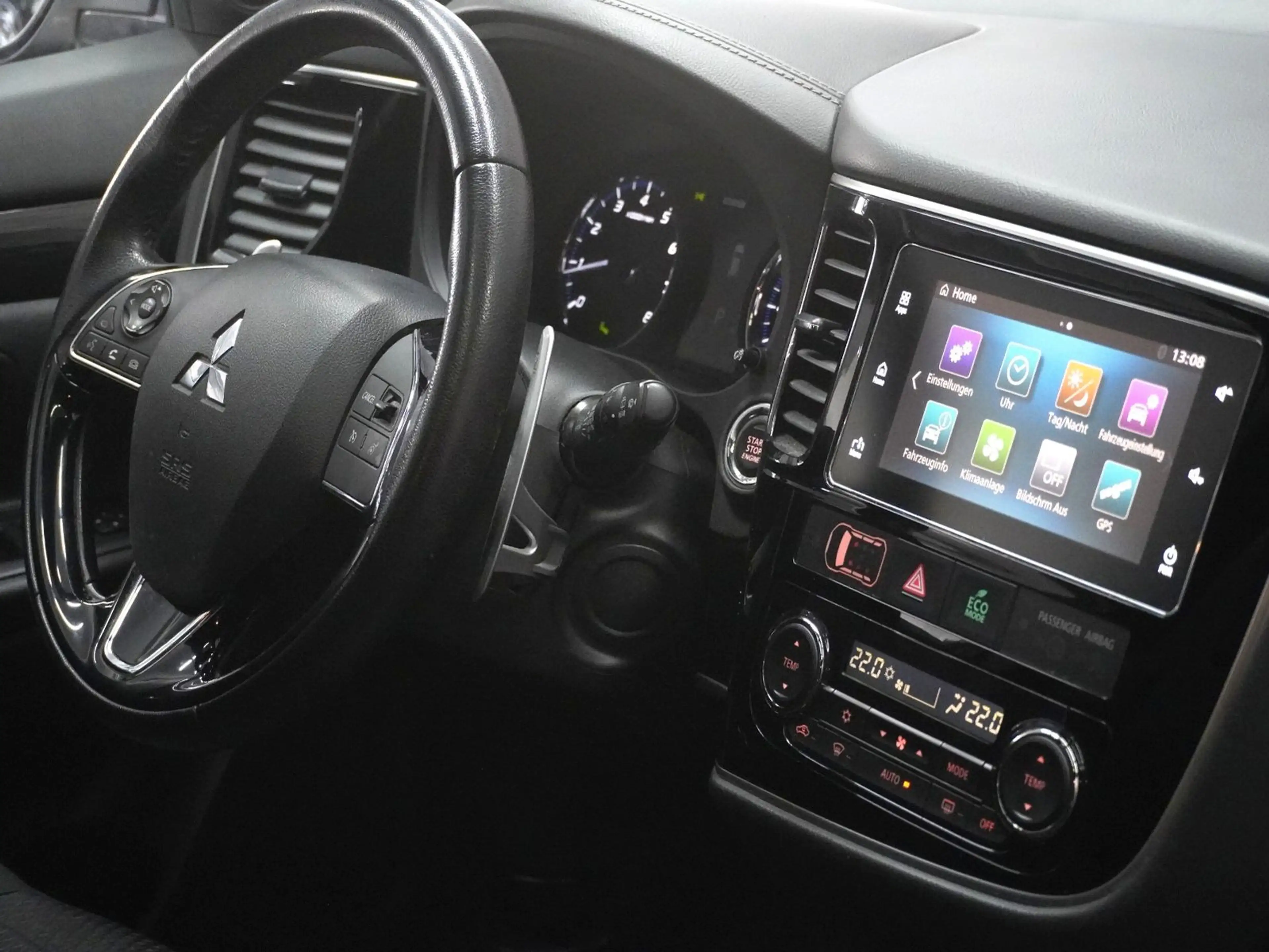 Mitsubishi Outlander 2.0 MIVEC Diamant+|7-SITZER | 1. HAND — photo 15