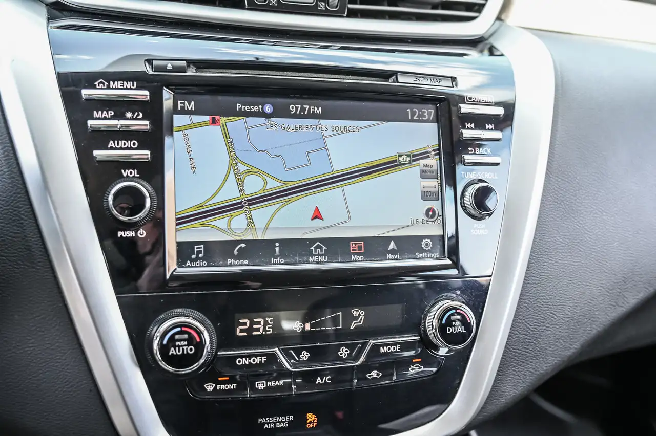 Nissan Murano снимка Nissan Murano