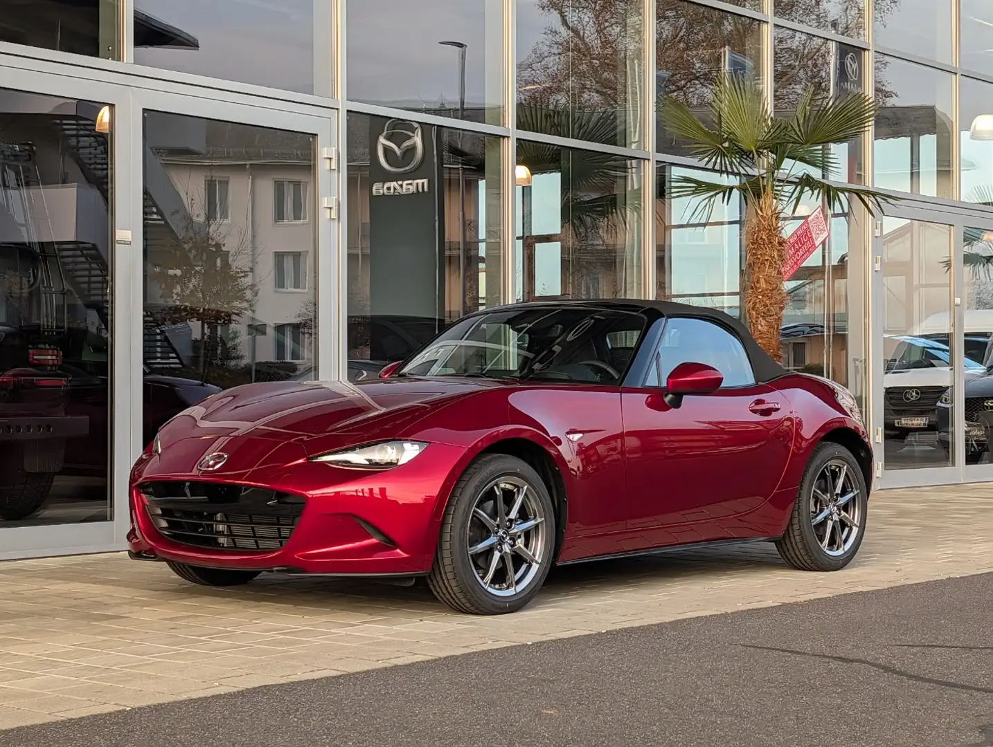 Mazda MX-5 1.5 G132 EXCLUSIVE-LINE CarPlay Leder Rot - 2