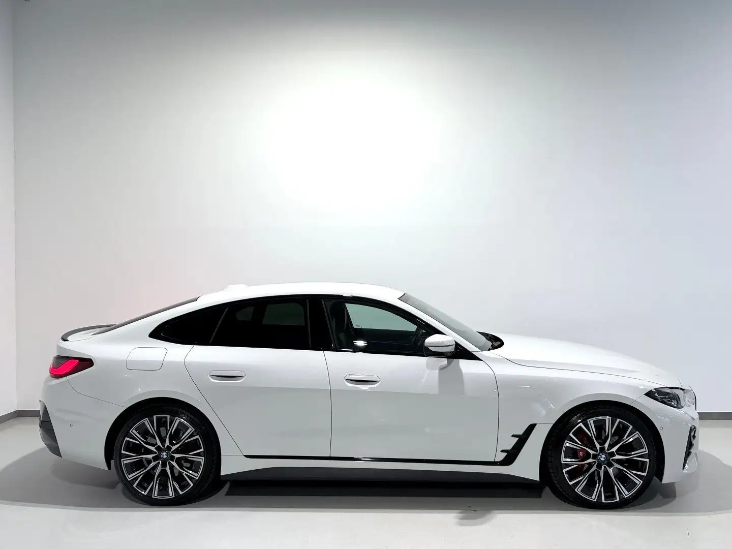 BMW 420 D xDrive GC/M-Sport PRO/HEAD-UP/Harman/ACC/Kamera Weiß - 2
