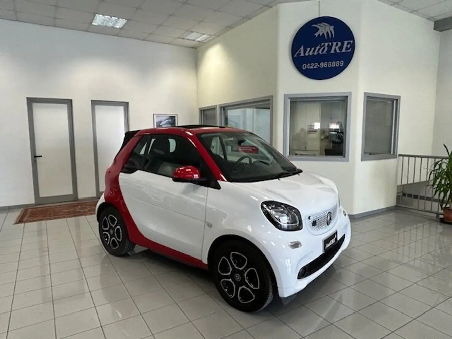 smart forTwo Fortwo Cabrio eq Passion bi-colore Bianco - 1