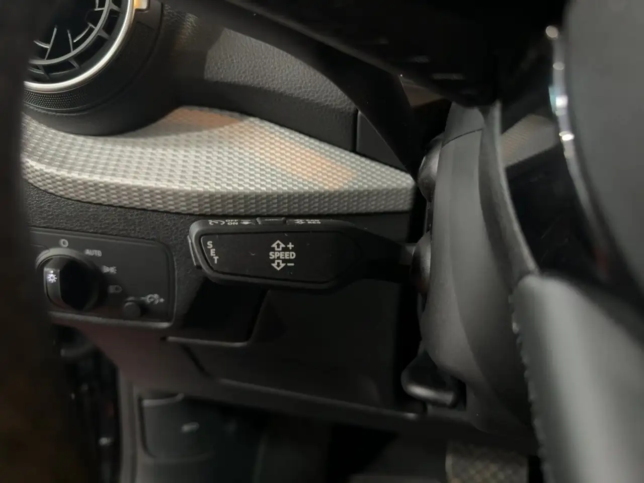 Audi Q2 35 TFSI S-Line *SHZ*CarPlay*Virtual* 15