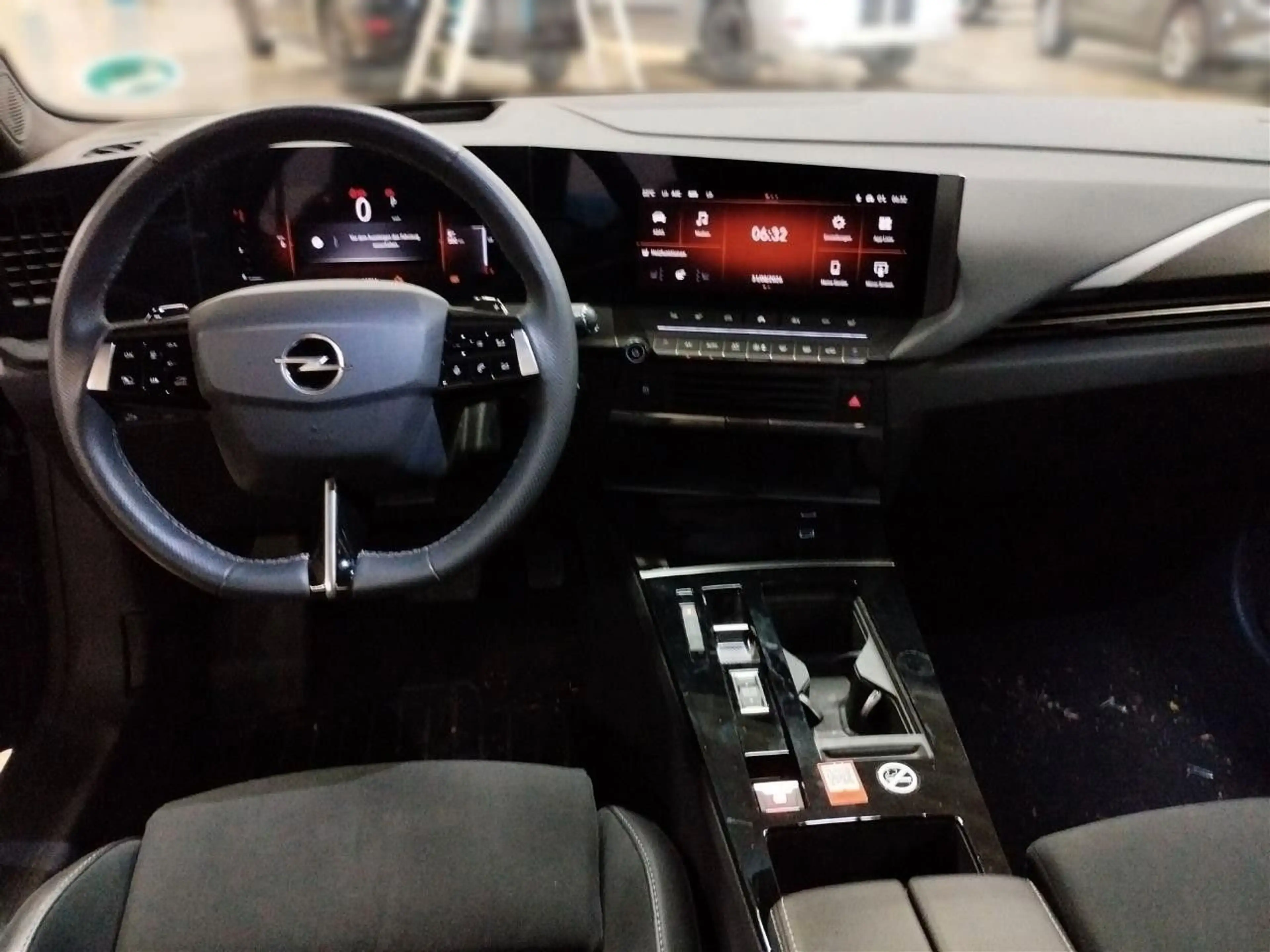 Opel Astra L Sports Tourer GS — photo 4