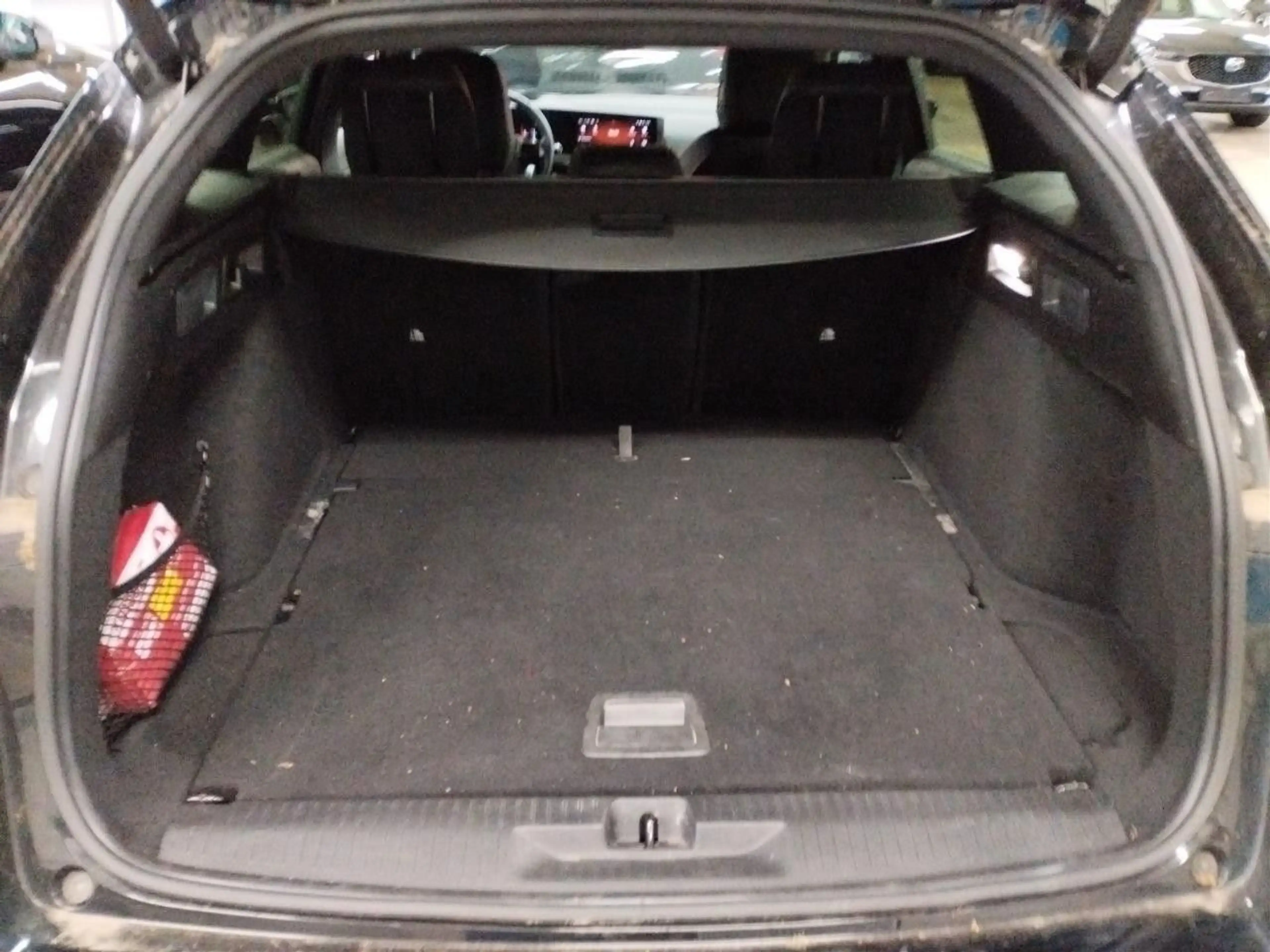 Opel Astra L Sports Tourer GS — photo 9
