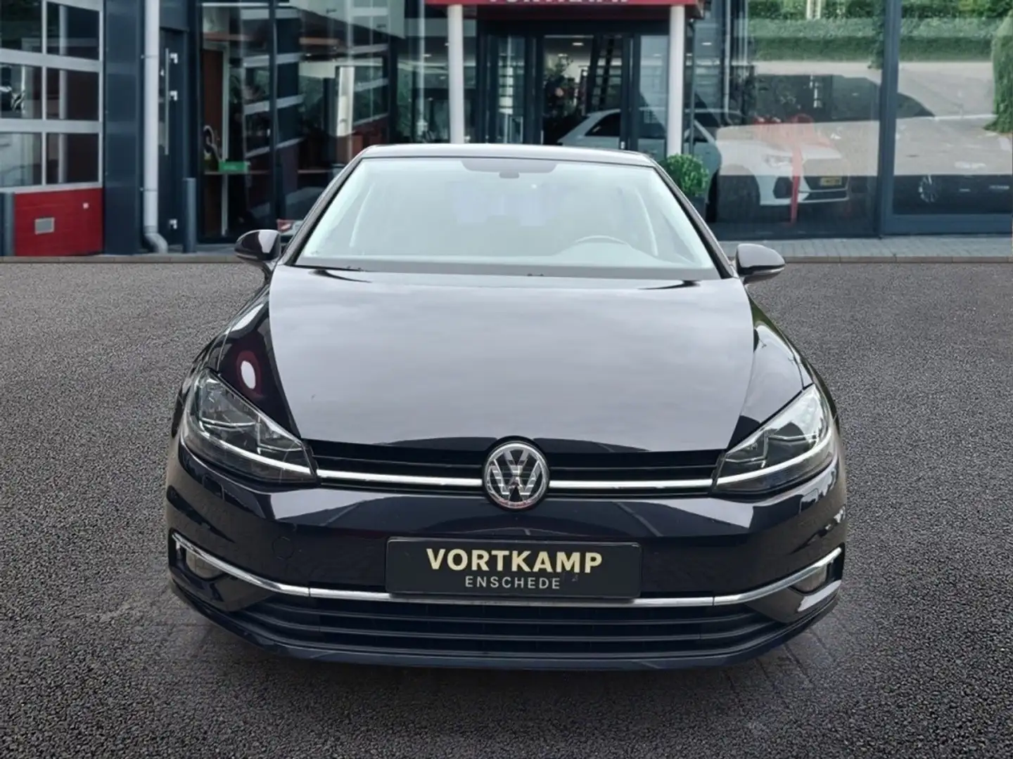 Volkswagen Golf 1.0 TSI DSG COMFORTLINE CARPLAY/ACC/PDC/STOELVERW Zwart - 2