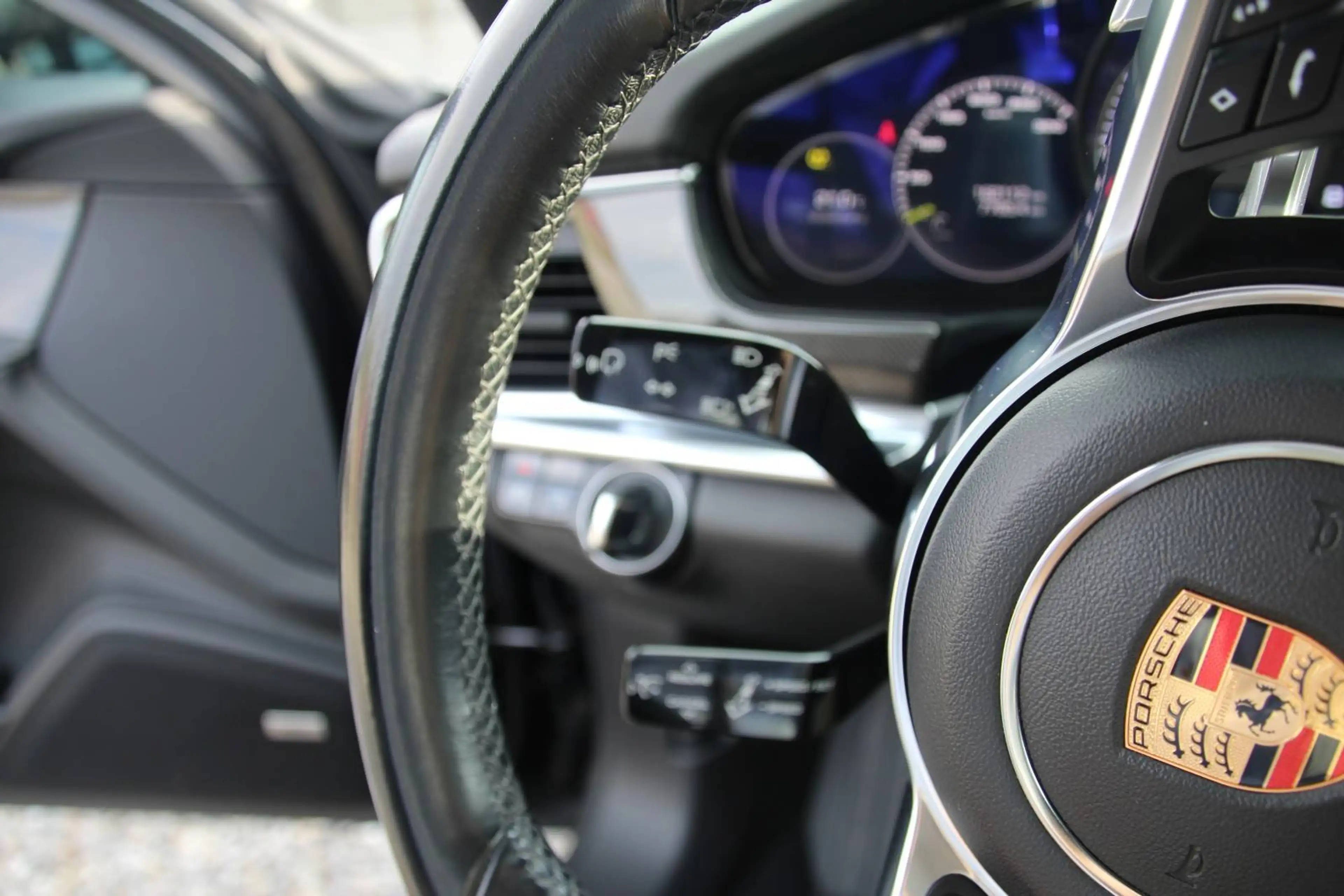 Porsche Panamera Panamera S e-Hybrid 3.0i V6 Tiptronic S — photo 13