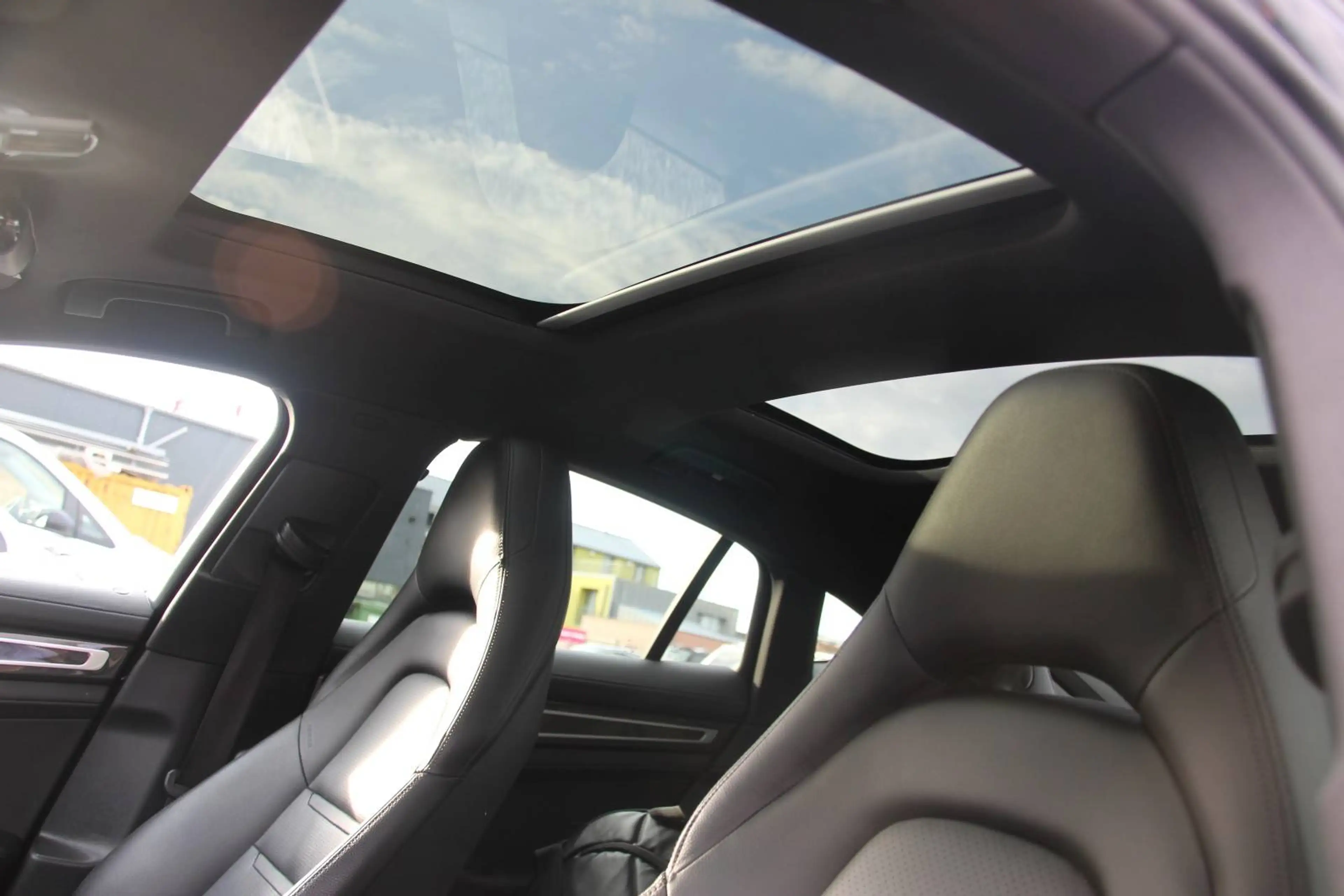 Porsche Panamera Panamera S e-Hybrid 3.0i V6 Tiptronic S — photo 9