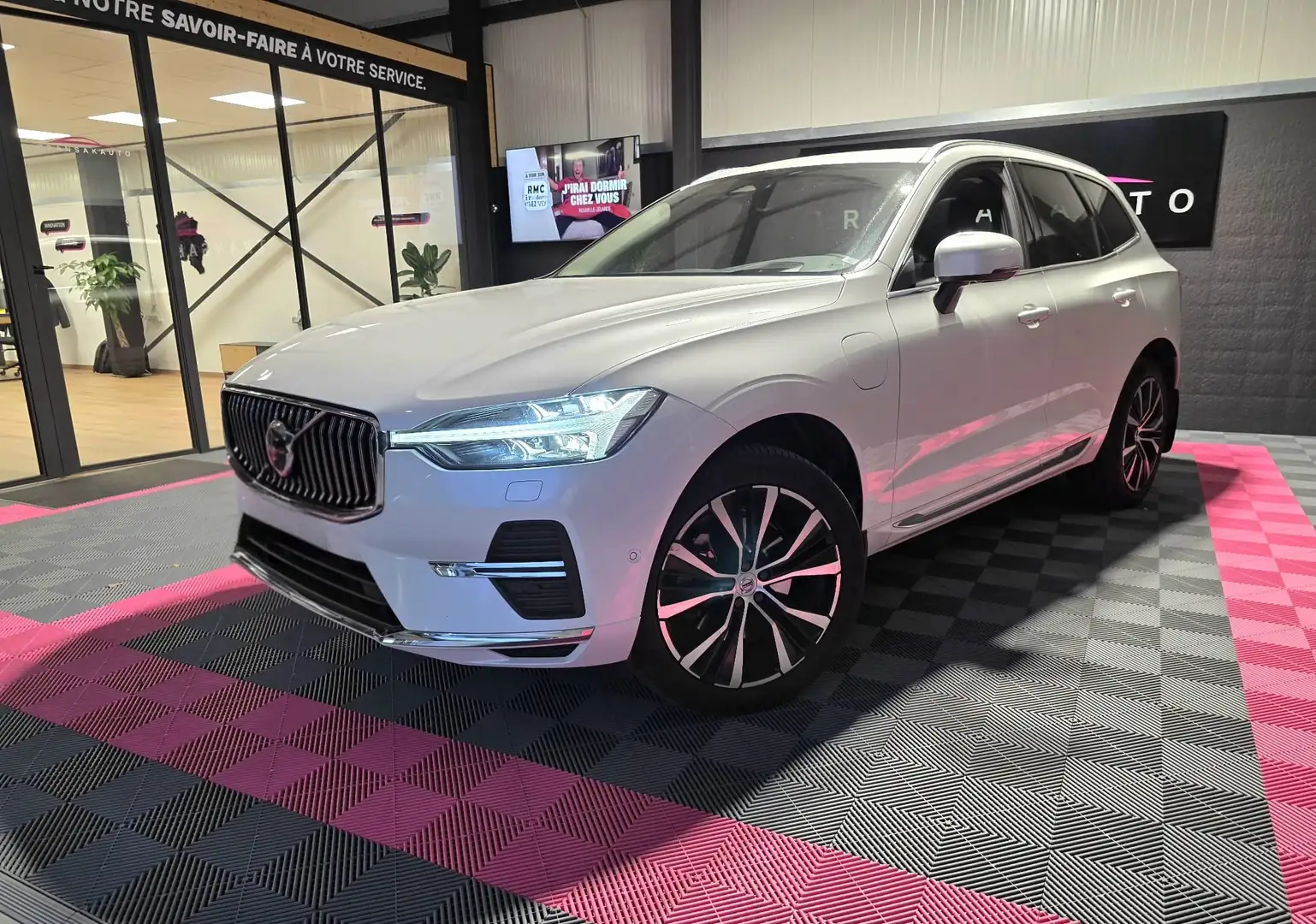 Volvo XC60 XC60 2.0 T6 PHEV AWD Ultimate Bright (Full Option) Blanco - 2