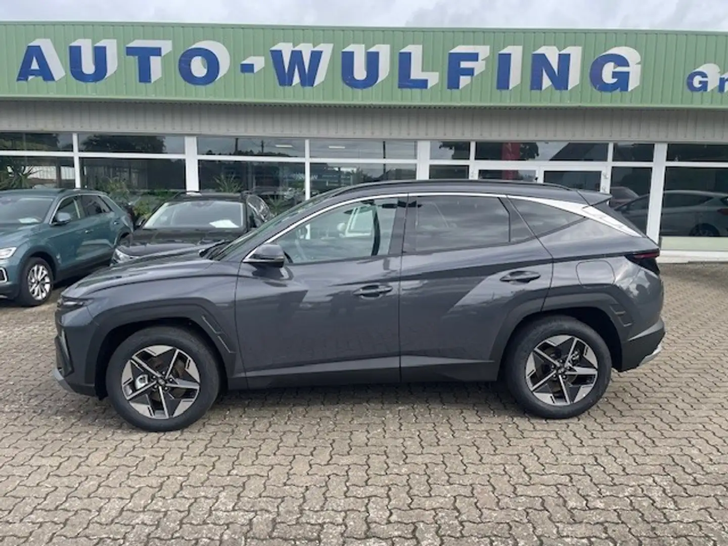 Hyundai TUCSON 1.6 T-GDI-DCT MHEV Trend, Matrix-LED,+++ Grigio - 1