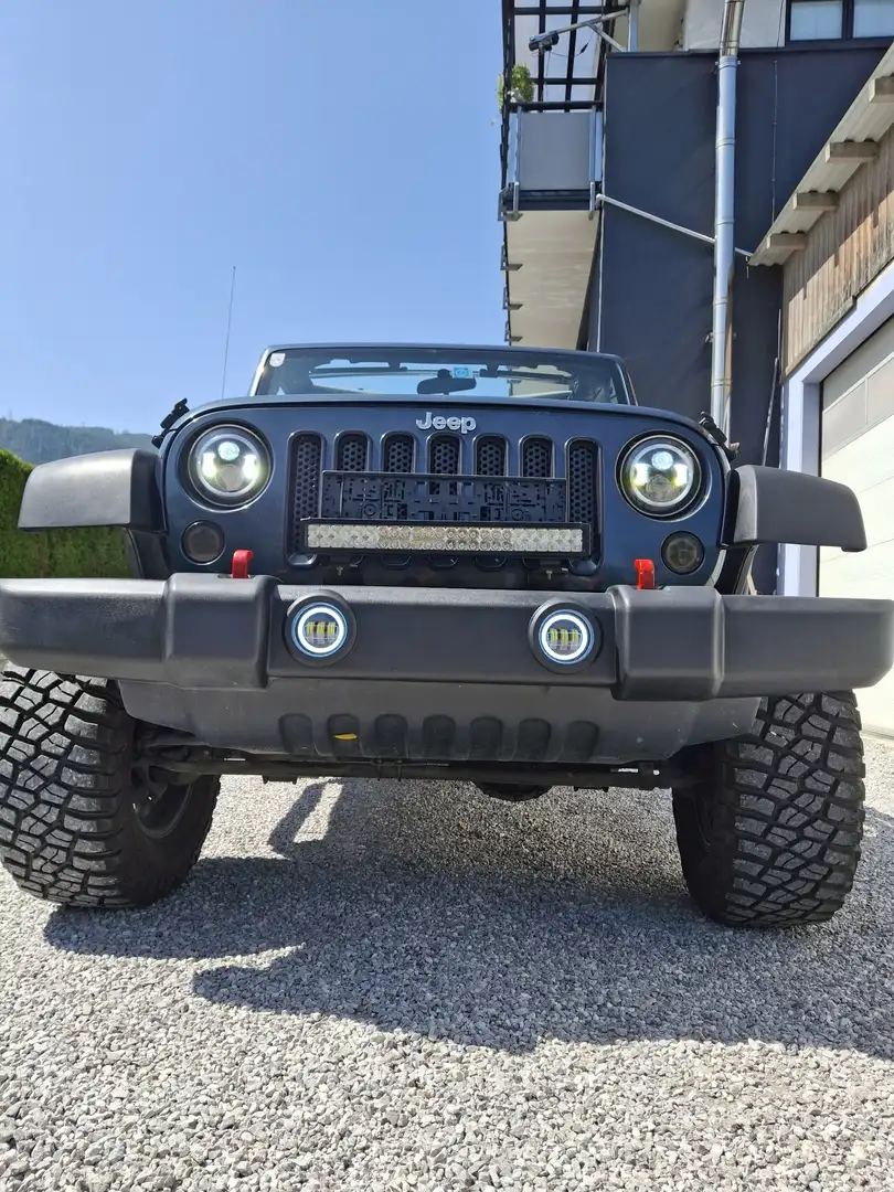Jeep Wrangler 3,8 V6 Sport Plus - 1